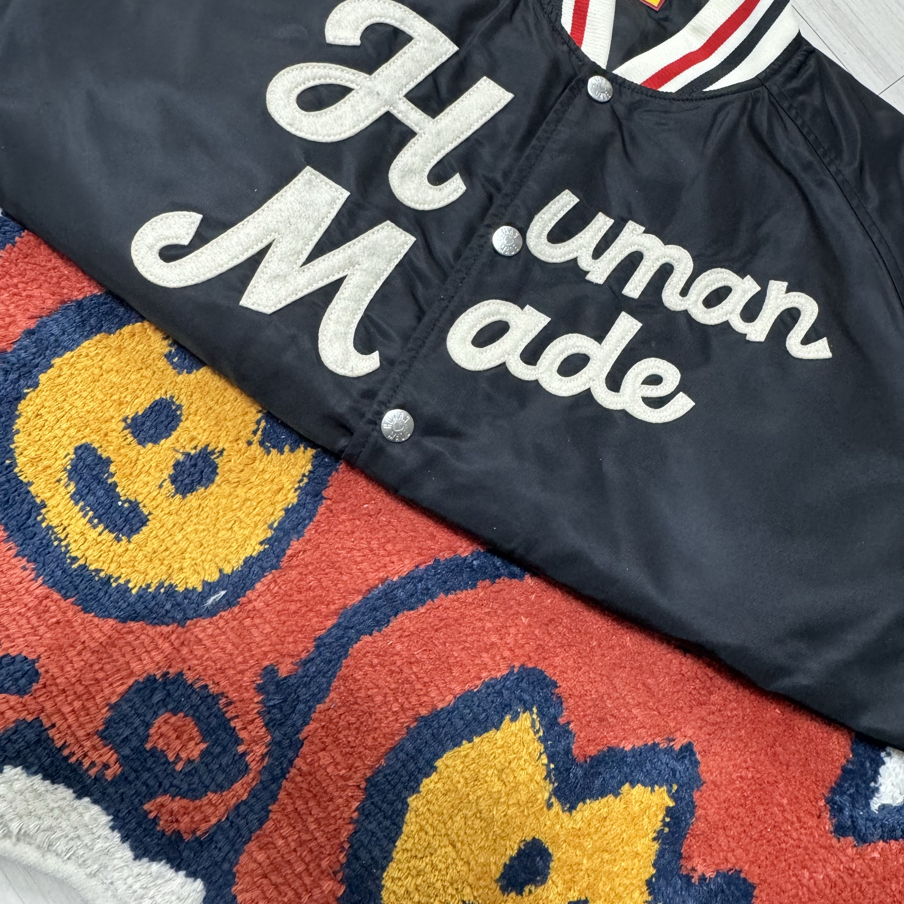 Human Made Nylon Stadium Jacket Black 착용 스타일 - 1