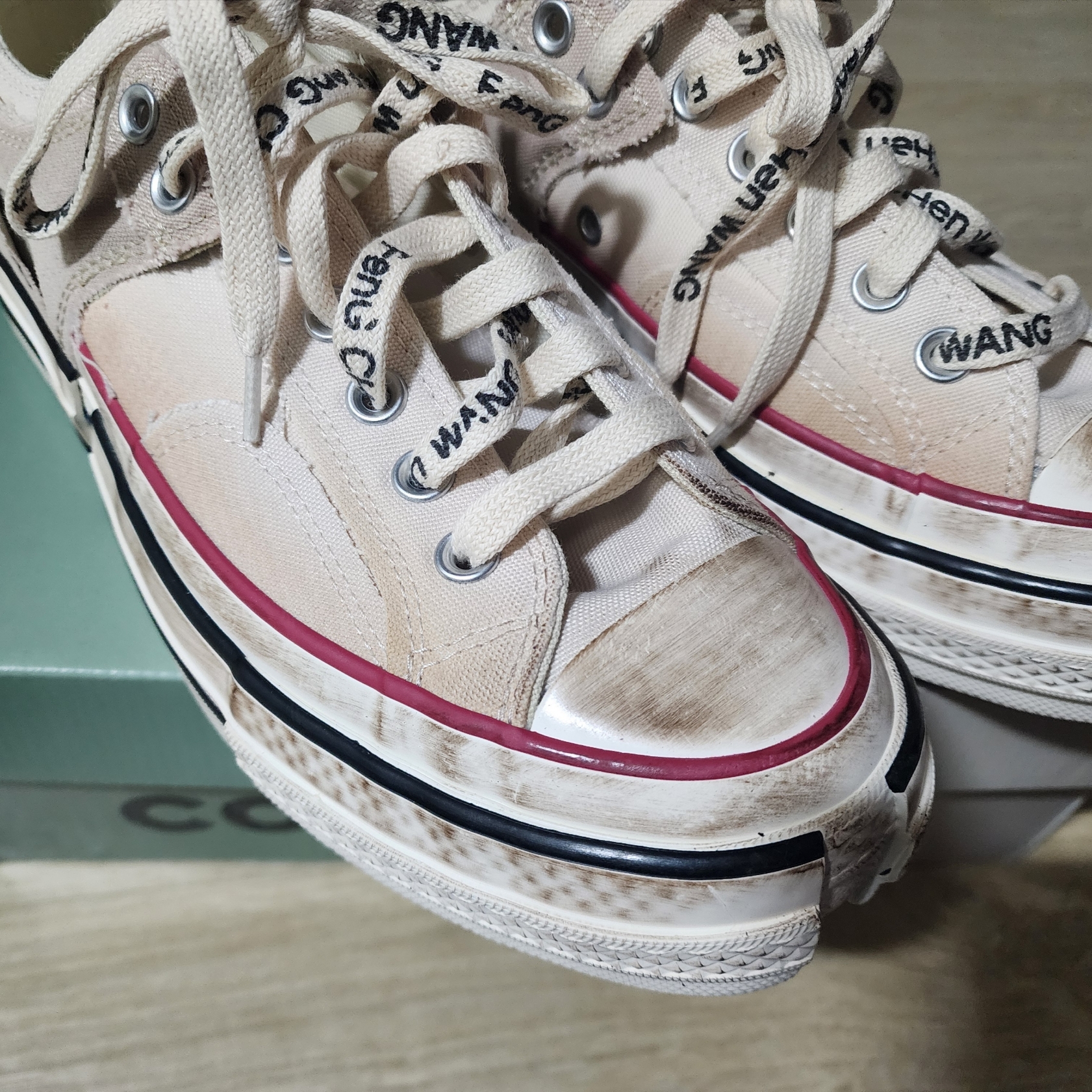 Converse x Feng Chen Wang Chuck 70 Ox 2-in-1 Brown Rice 착용 스타일 - 2