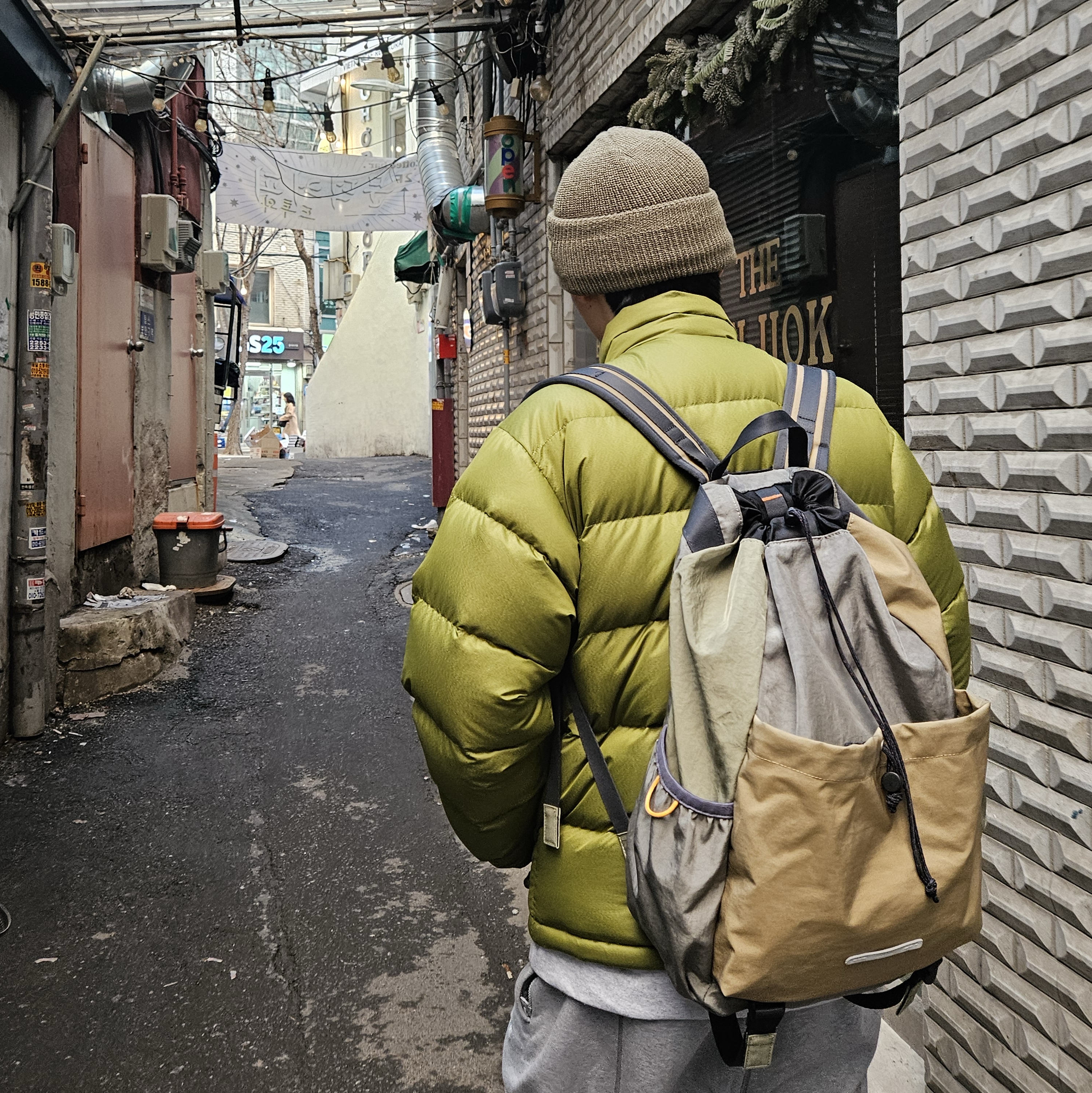 Corteiz Hmp V2 Sweatpants Grey 착용 스타일 - 3