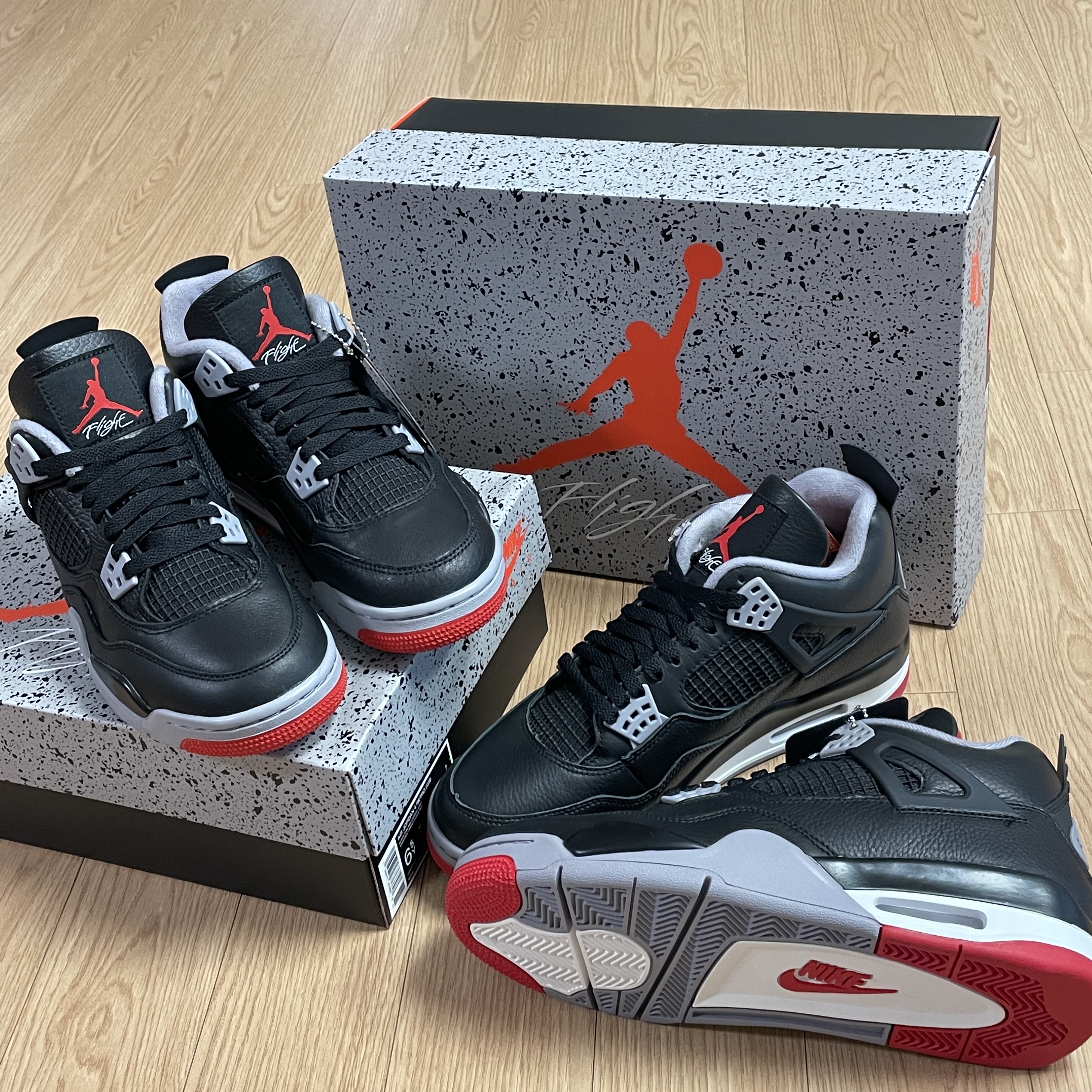 Jordan 4 Retro Bred Reimagined, (GS) Jordan 4 Retro Bred Reimagined 착용 스타일 - 2
