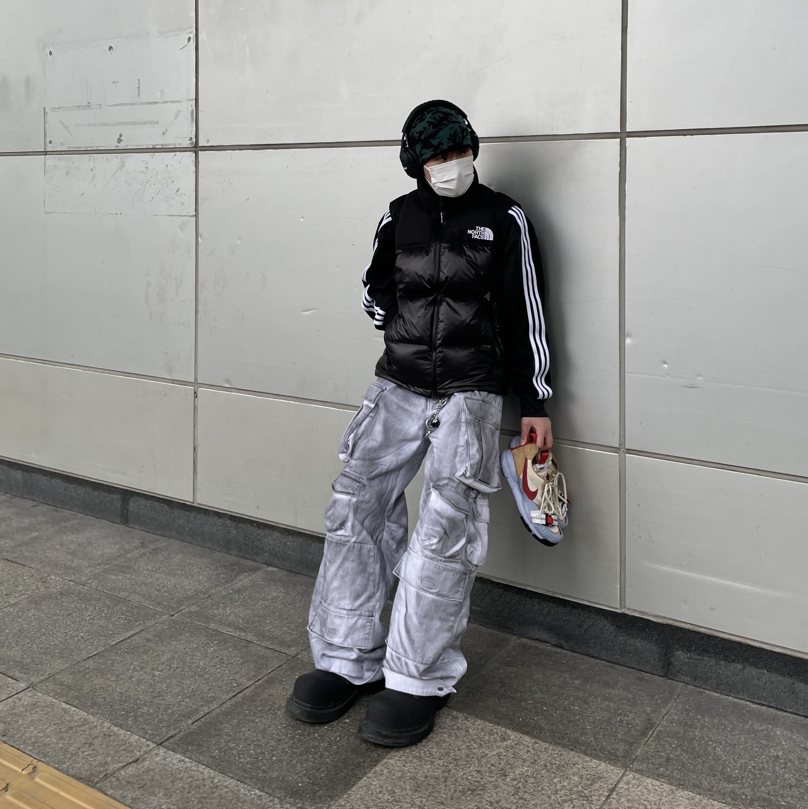 Nike x Tom Sachs Mars Yard Overshoe 3.0, Balenciaga Steroid Derby Black 착용 스타일 - 1