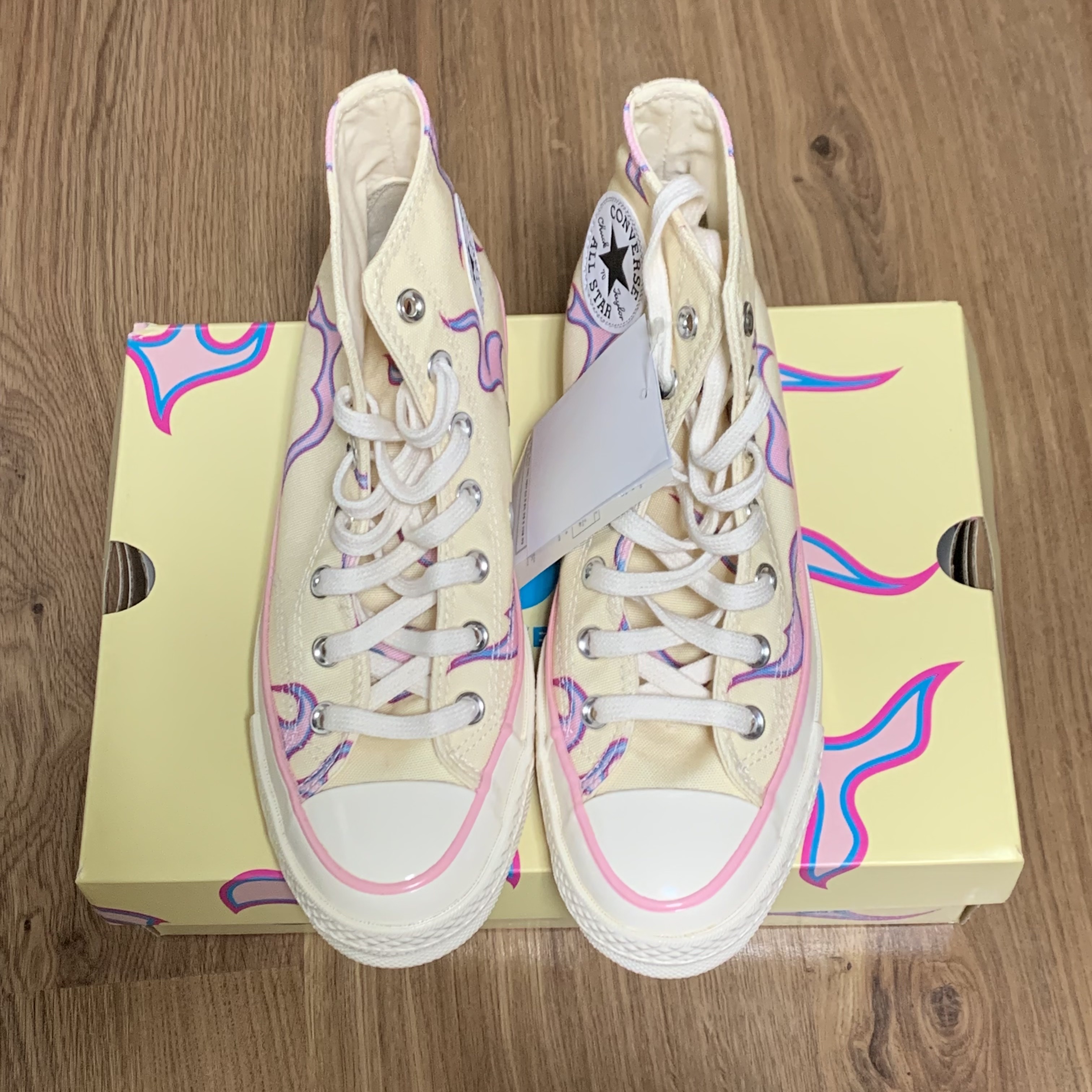 Converse x Golf le Fleur Chuck 70 High Flames Pastel Yellow 착용 스타일 - 2