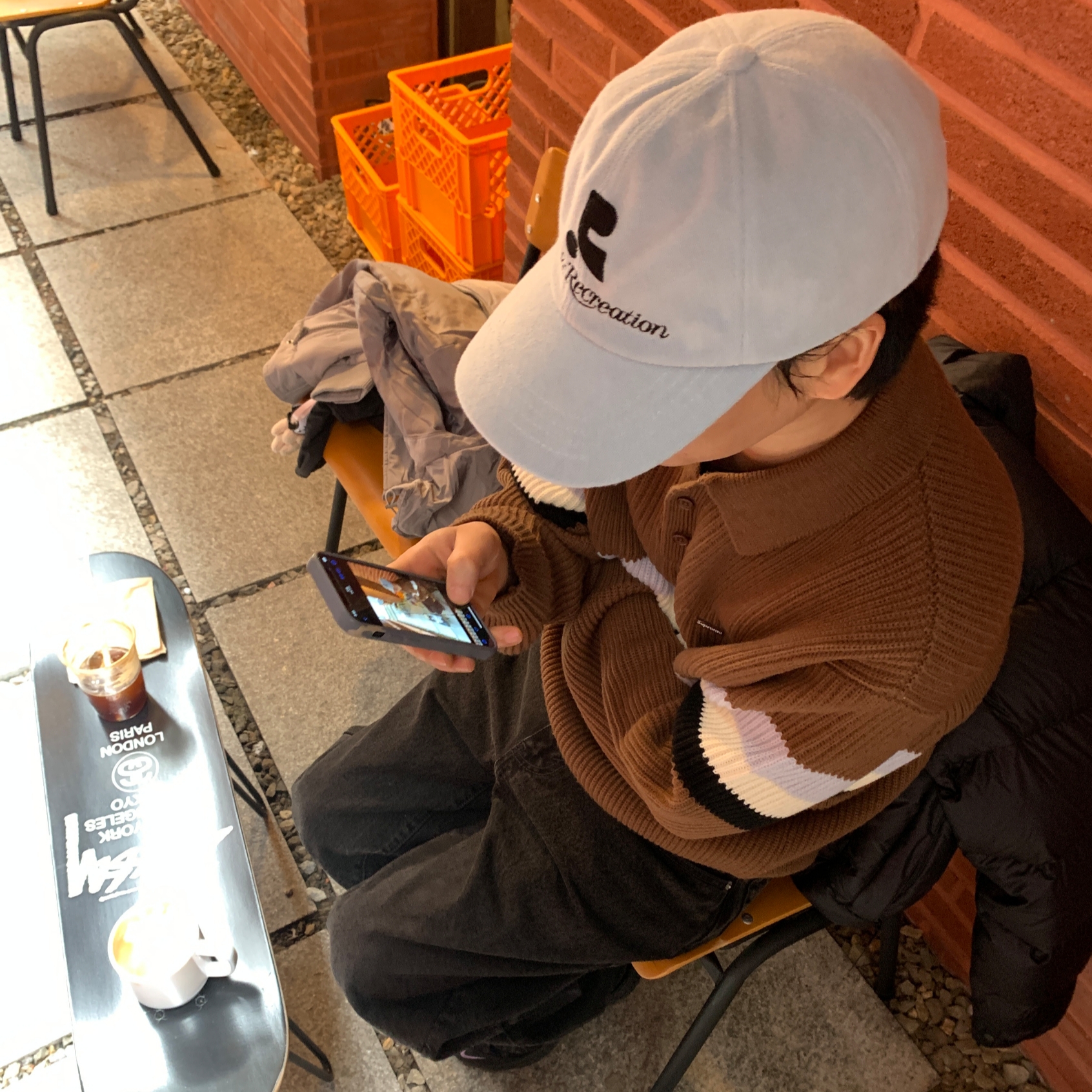 Supreme Small Box Polo Sweater Dark Brown - 23FW 착용 스타일