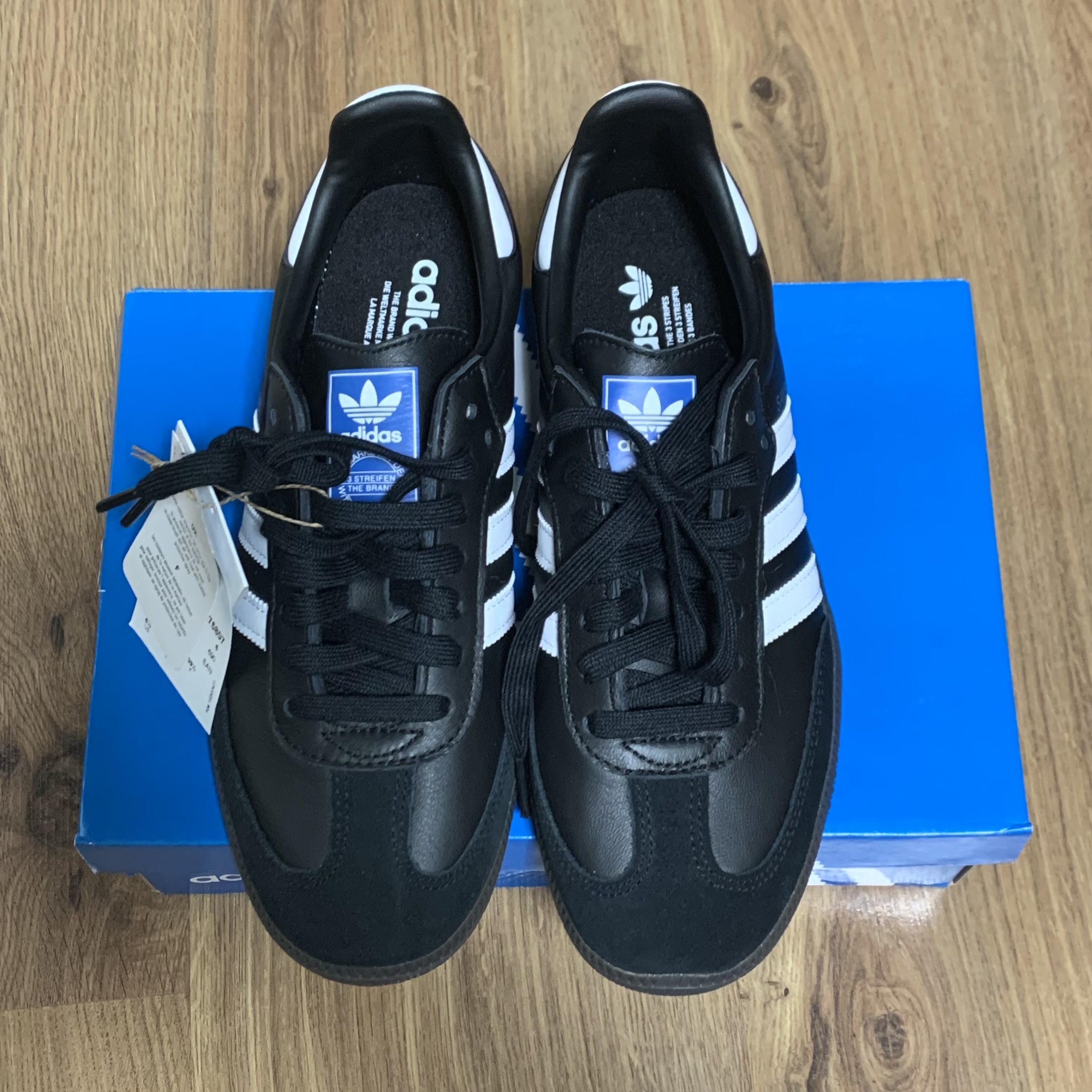 Adidas Samba OG Black White Gum 착용 스타일 - 2