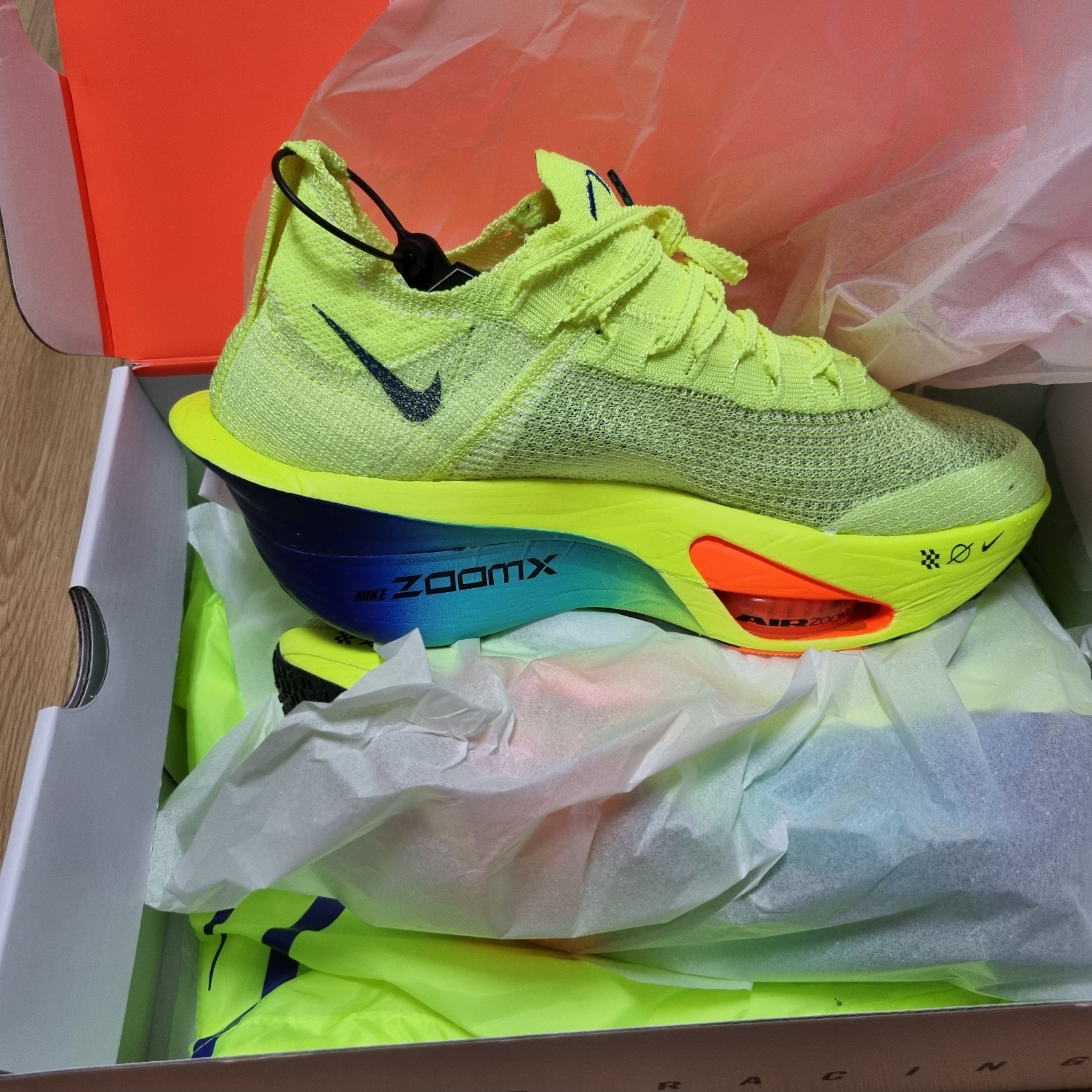 Nike Air Zoom Alphafly Next% 3 Volt 착용 스타일