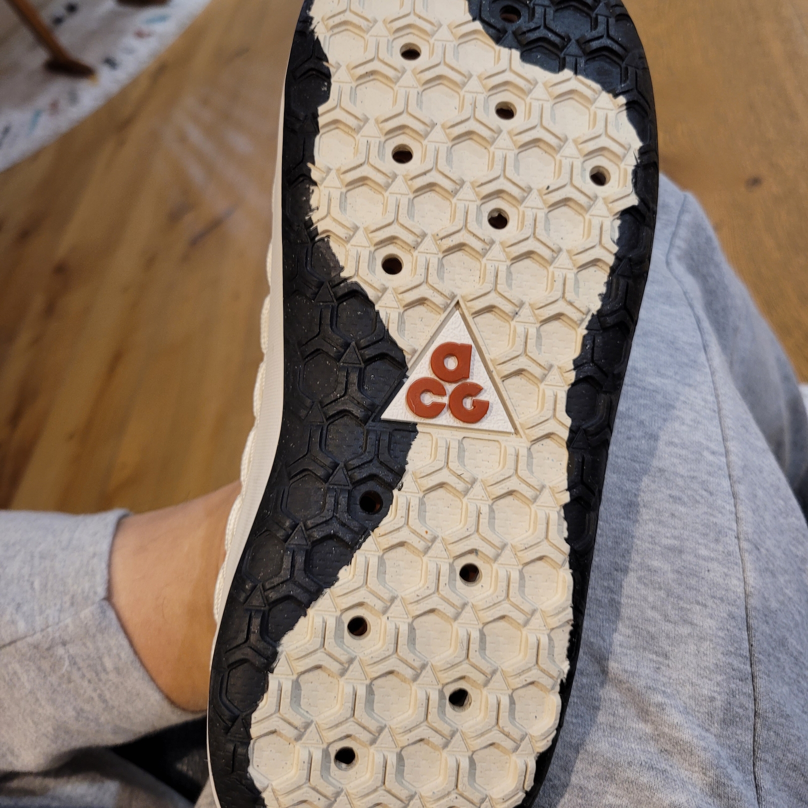 Nike ACG Watercat+ Phantom 착용 스타일 - 2