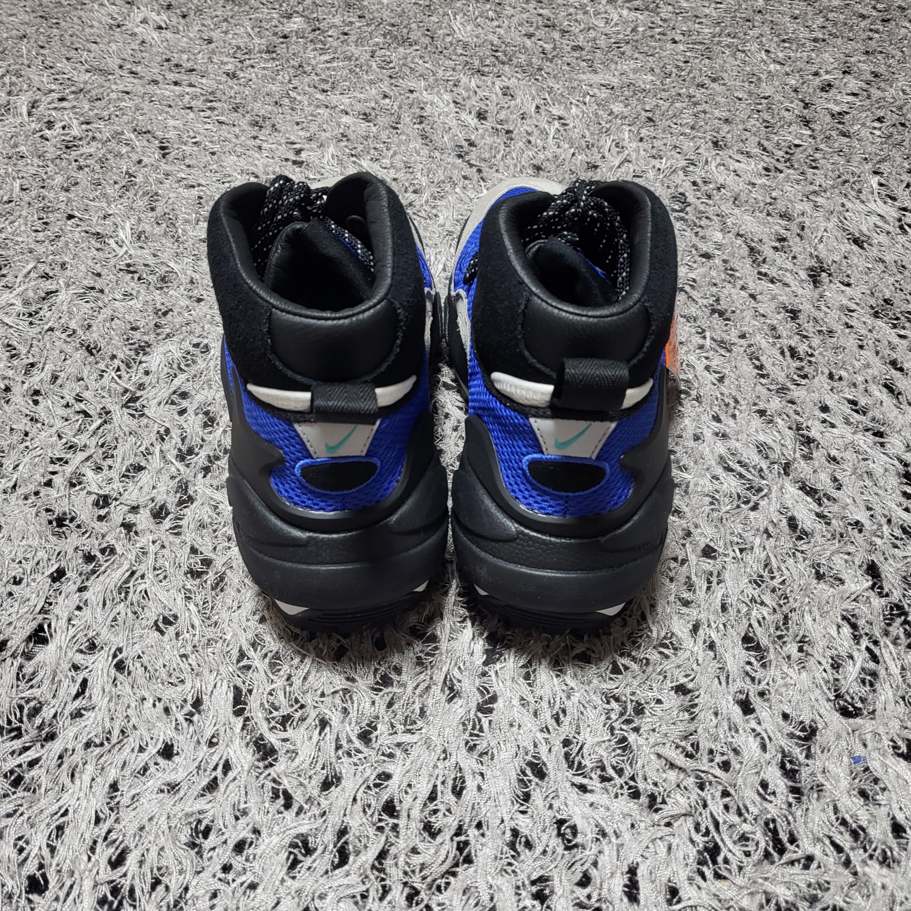 Nike x Sacai Magmascape SP Varsity Royal 착용 스타일