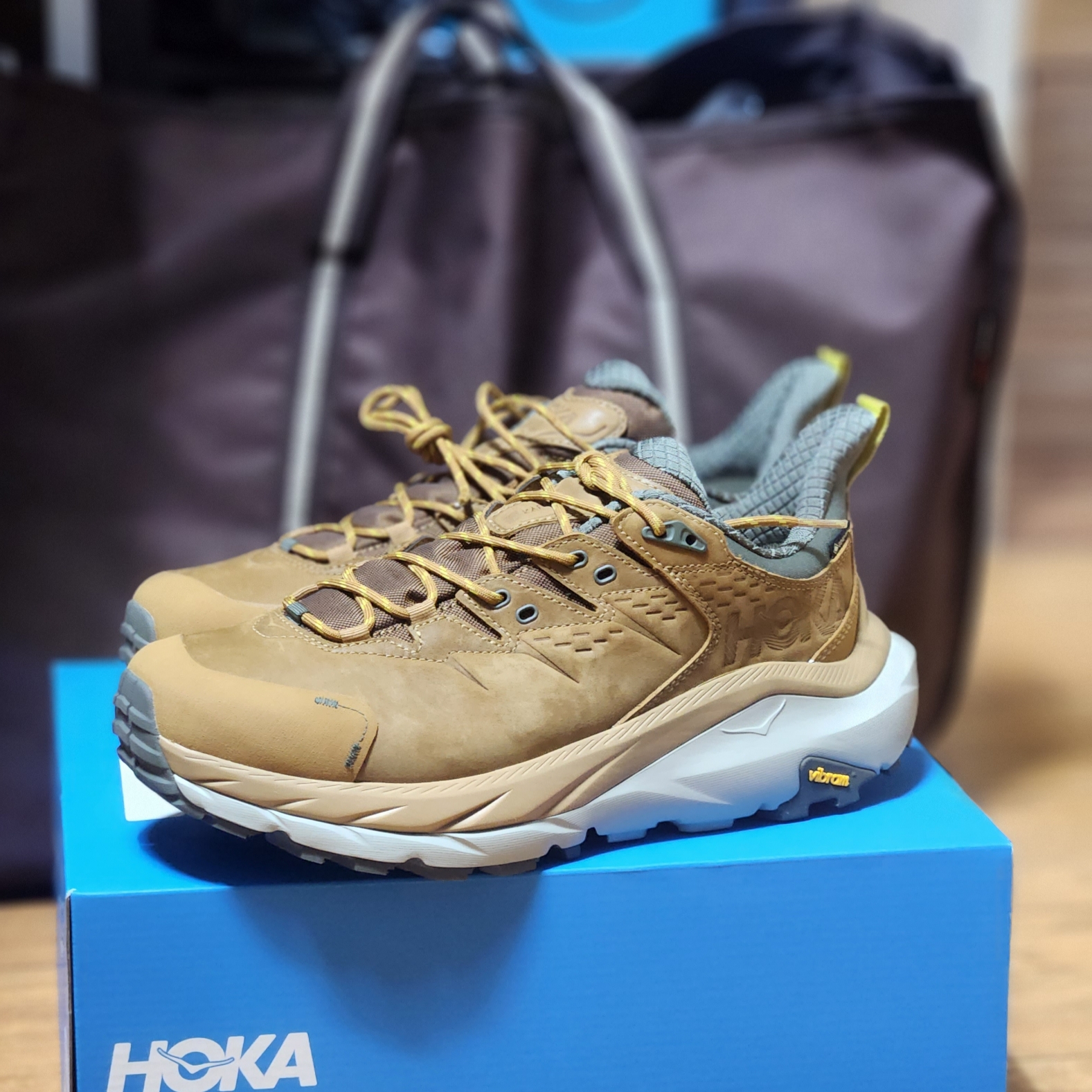 Hoka Kaha 2 Low GTX Oxford Tan Dune - 24SS 착용 스타일