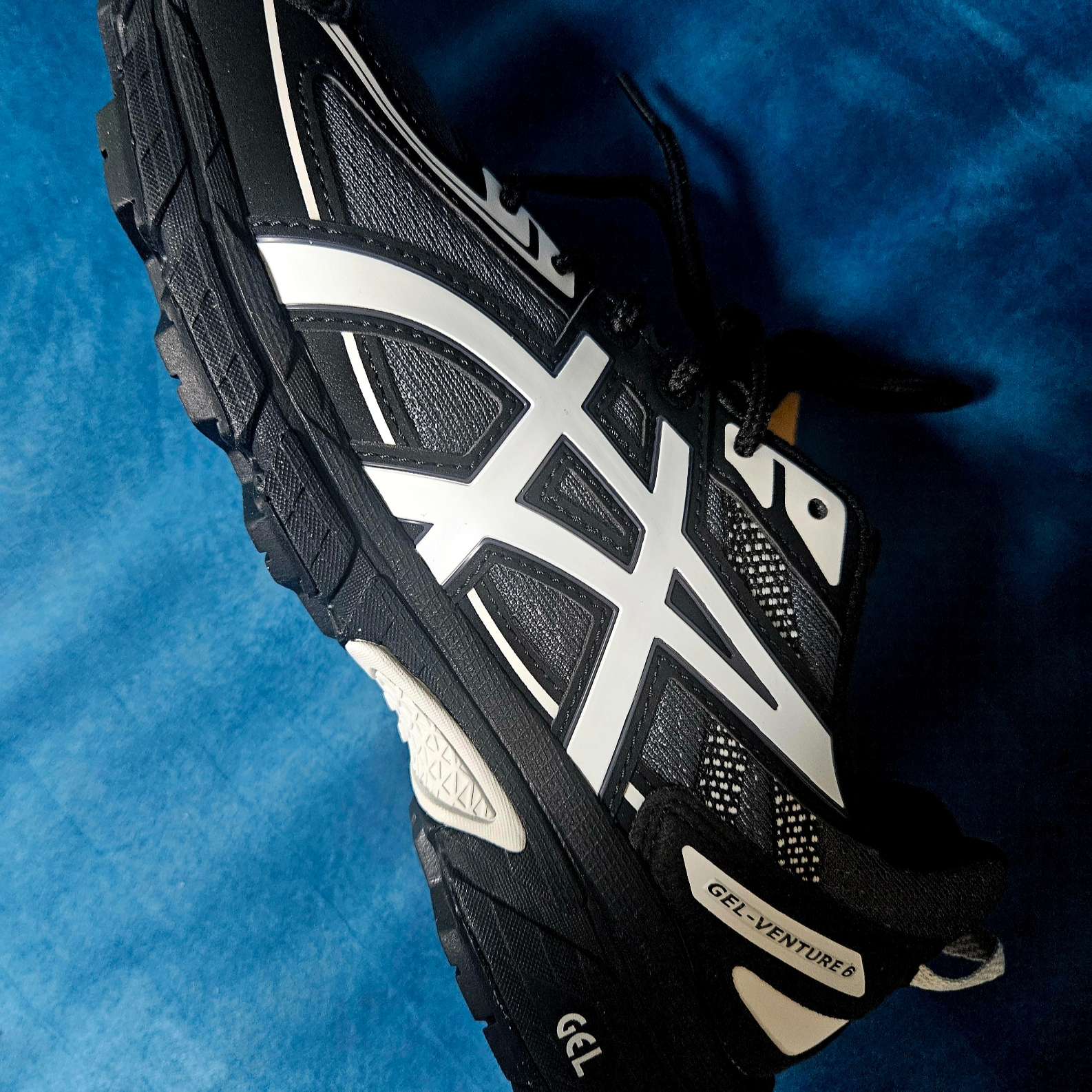Asics Gel-Venture 6 Carrier Grey 착용 스타일