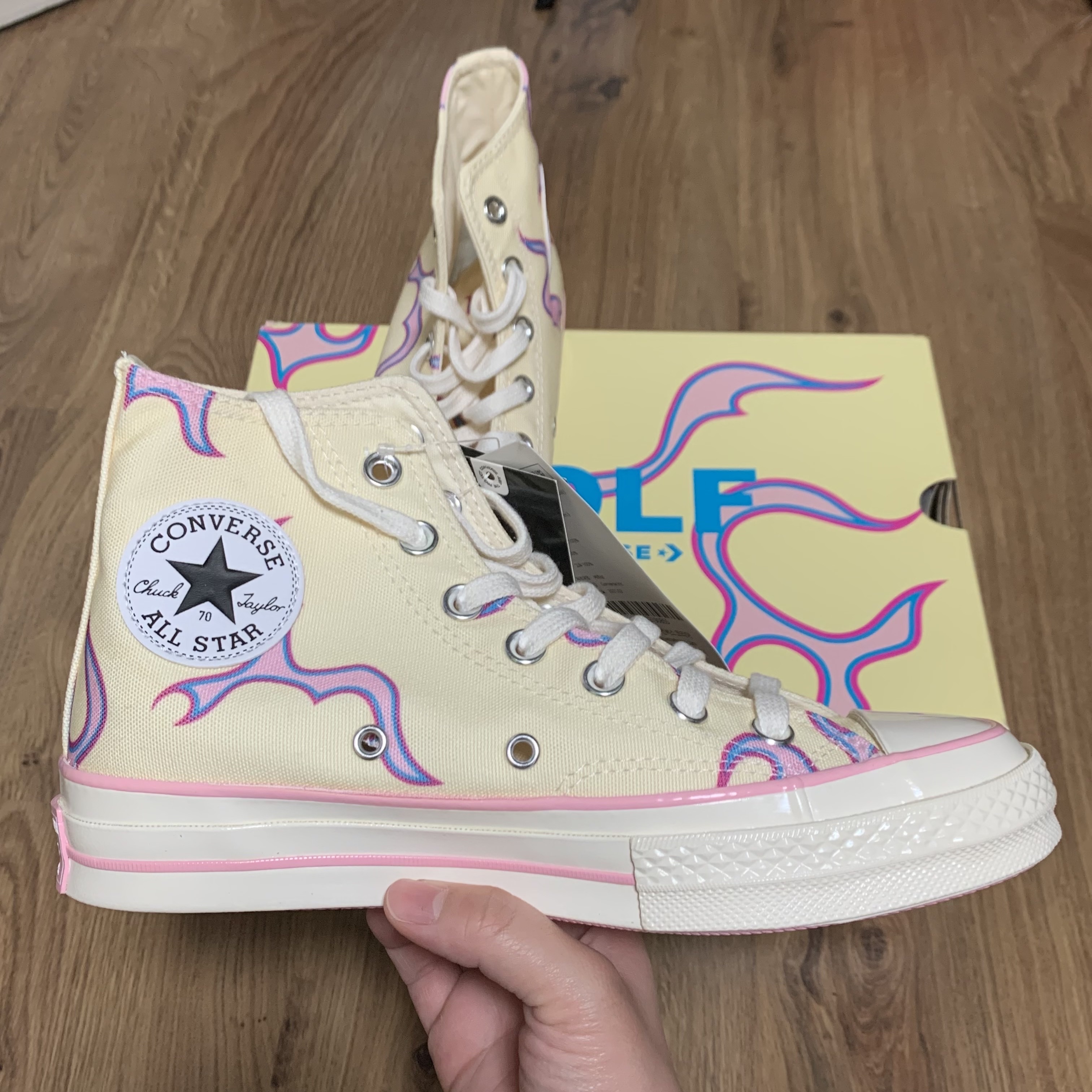 Converse x Golf le Fleur Chuck 70 High Flames Pastel Yellow 착용 스타일 - 3
