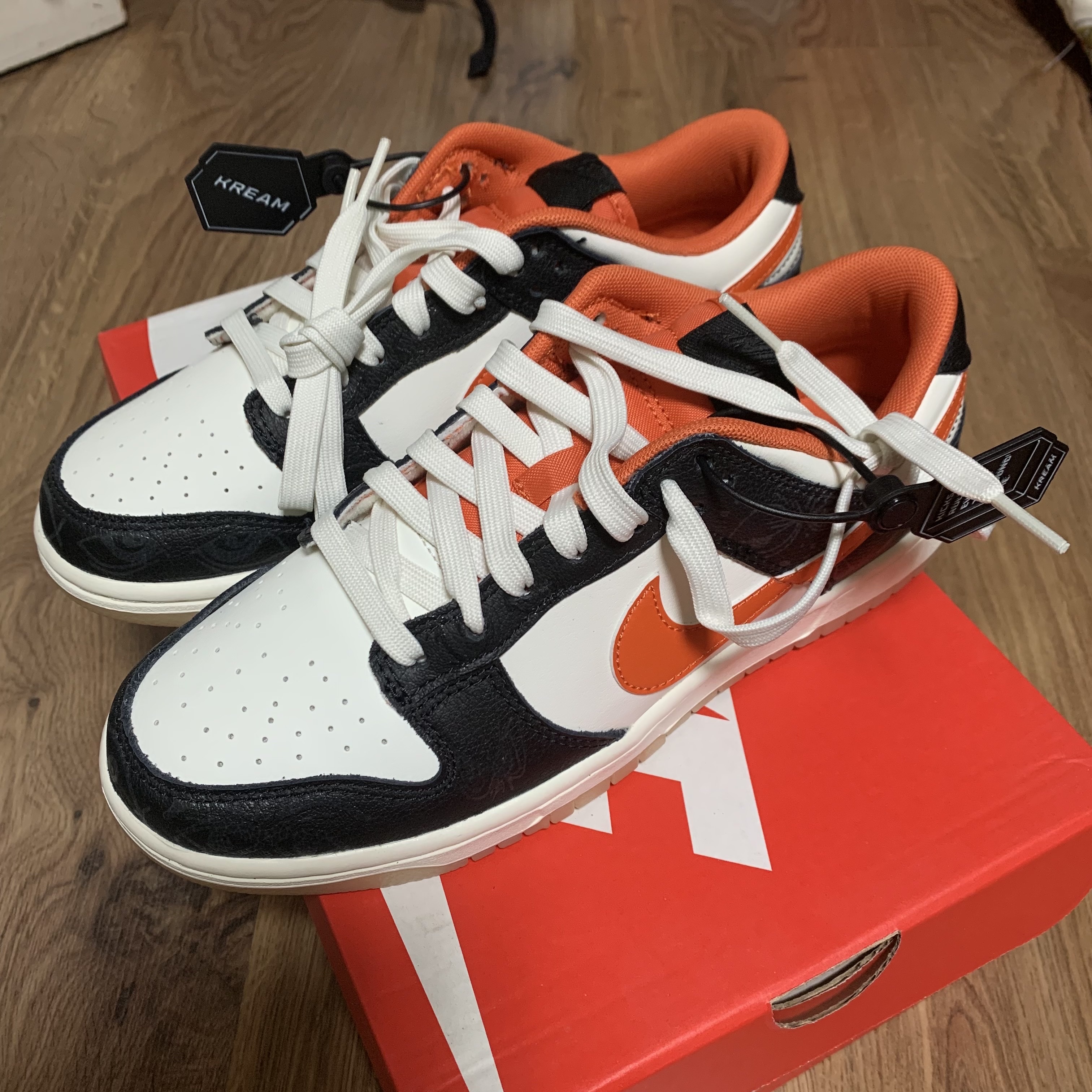 Nike Dunk Low Retro PRM Halloween 착용 스타일 - 1