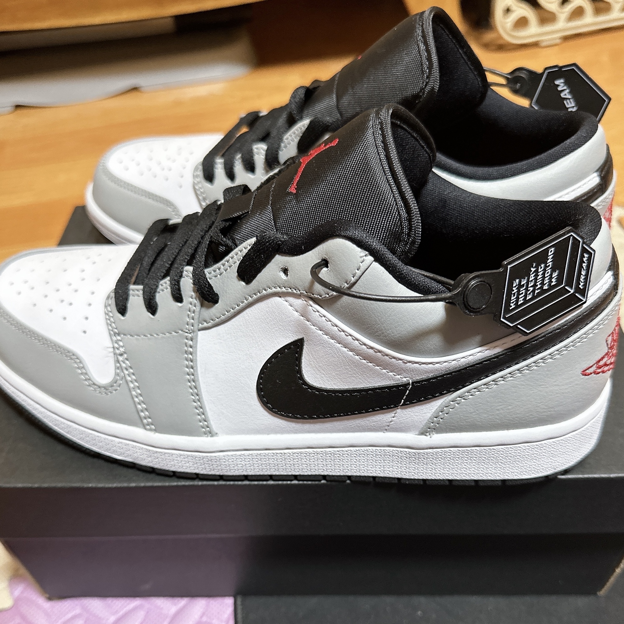 Jordan 1 Low Light Smoke Grey 착용 스타일
