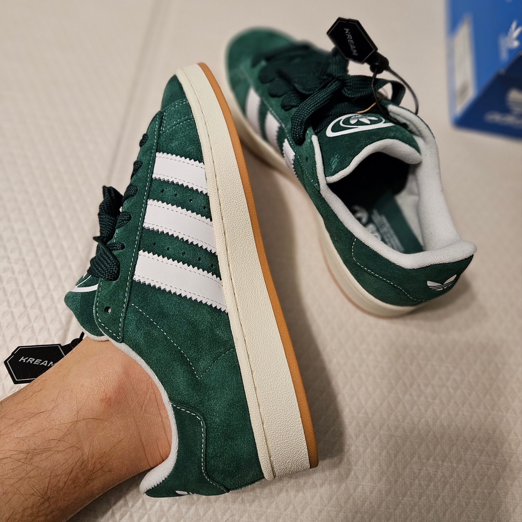 Adidas Campus 00s Dark Green 착용 스타일
