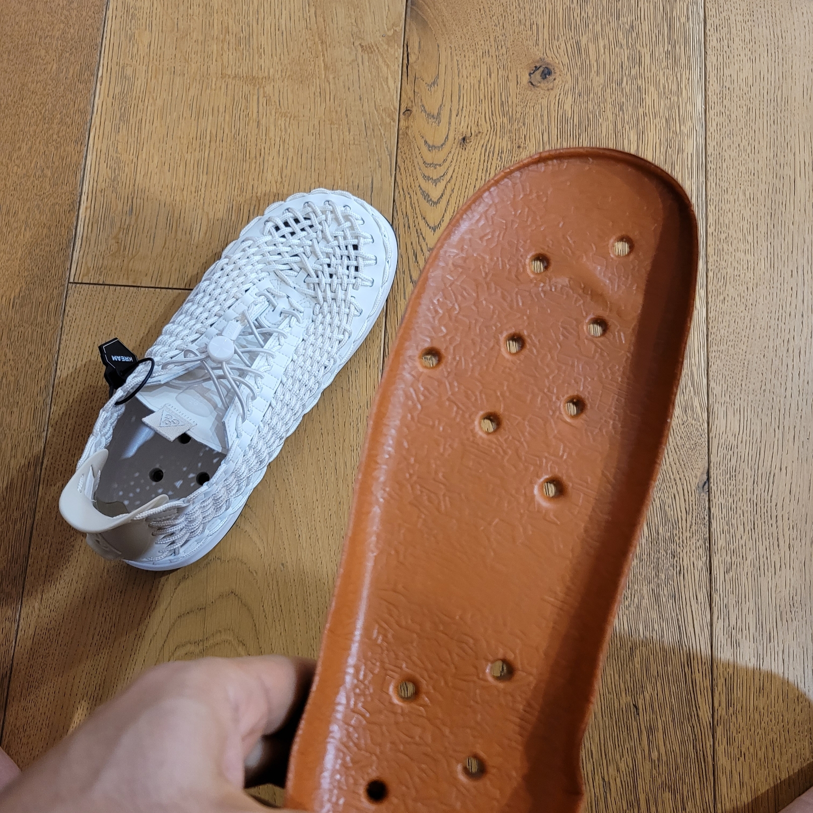 Nike ACG Watercat+ Phantom 착용 스타일 - 3