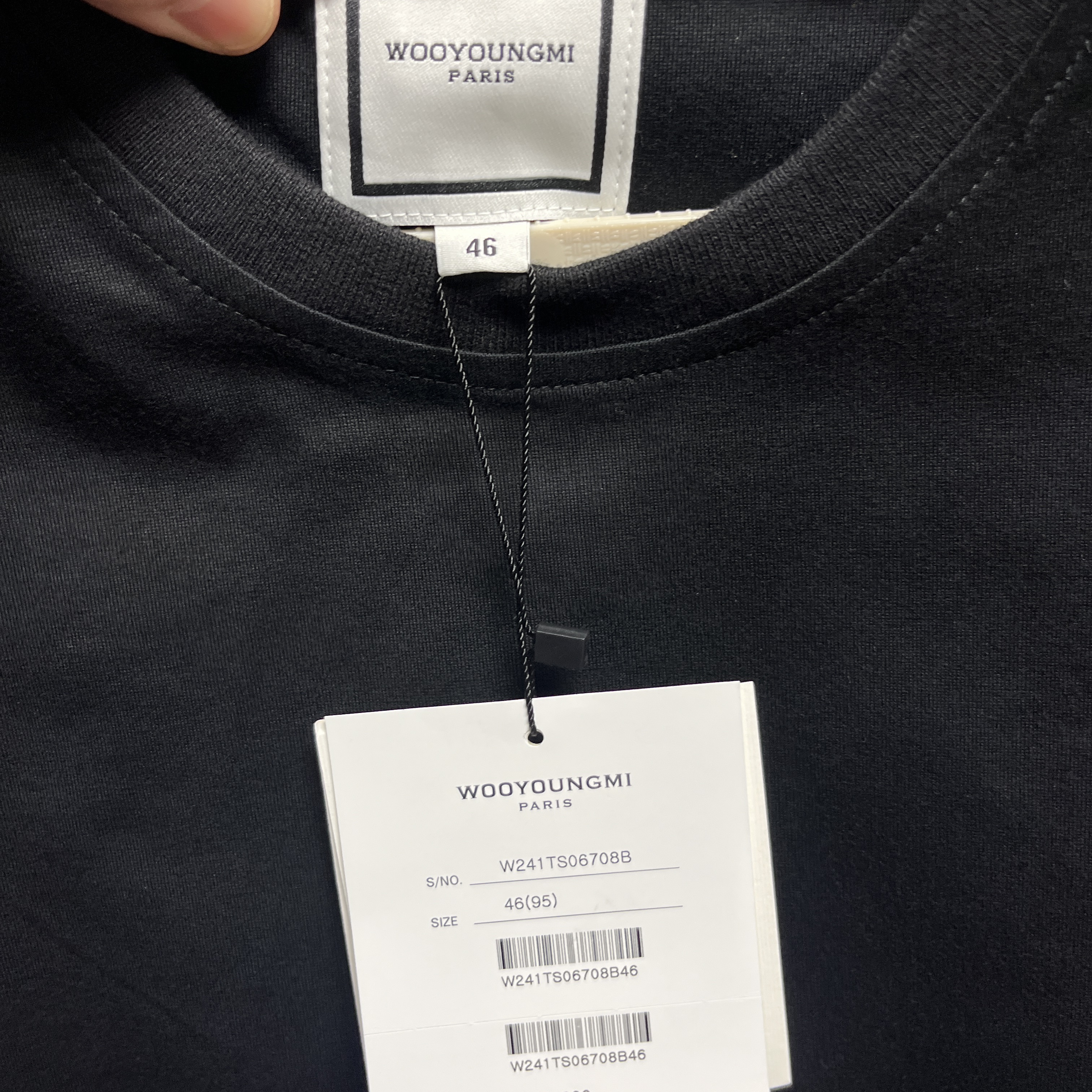 Wooyoungmi Flower Back Logo T-Shirt Black - 24SS 착용 스타일 - 4