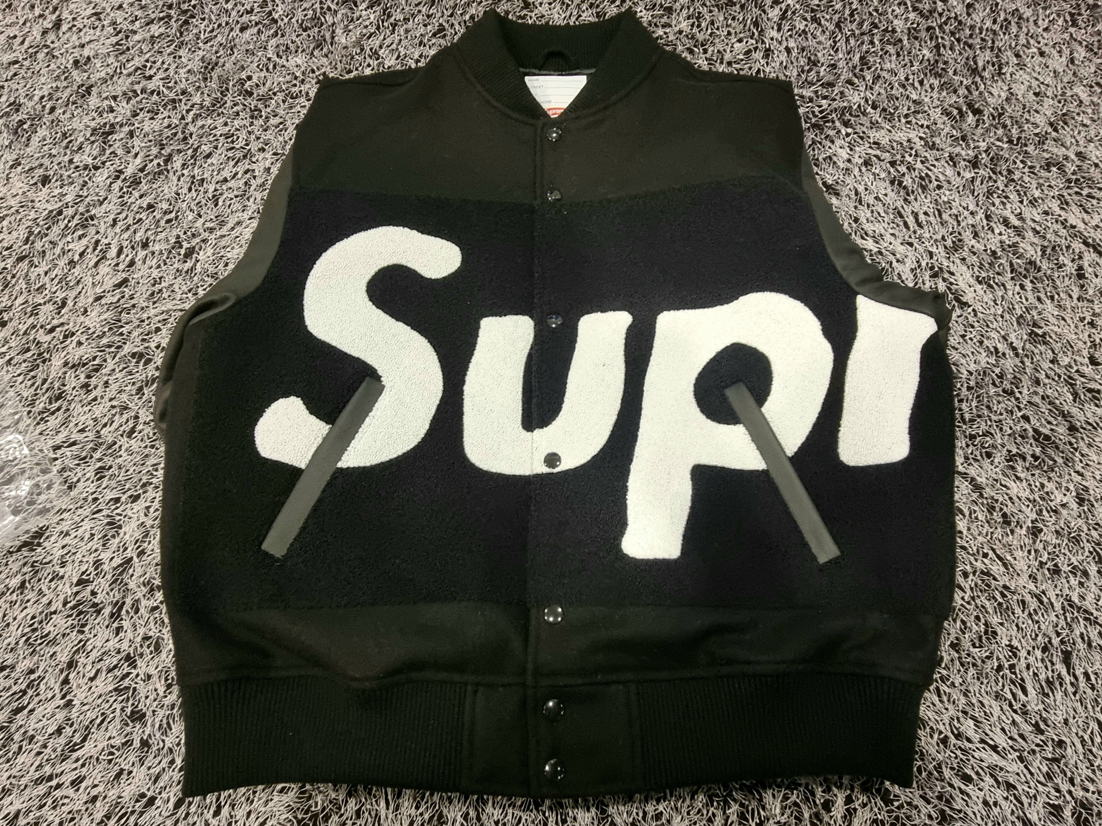 Supreme Big Logo Chenille Varsity Jacket Black - 24SS 착용 스타일 - 1