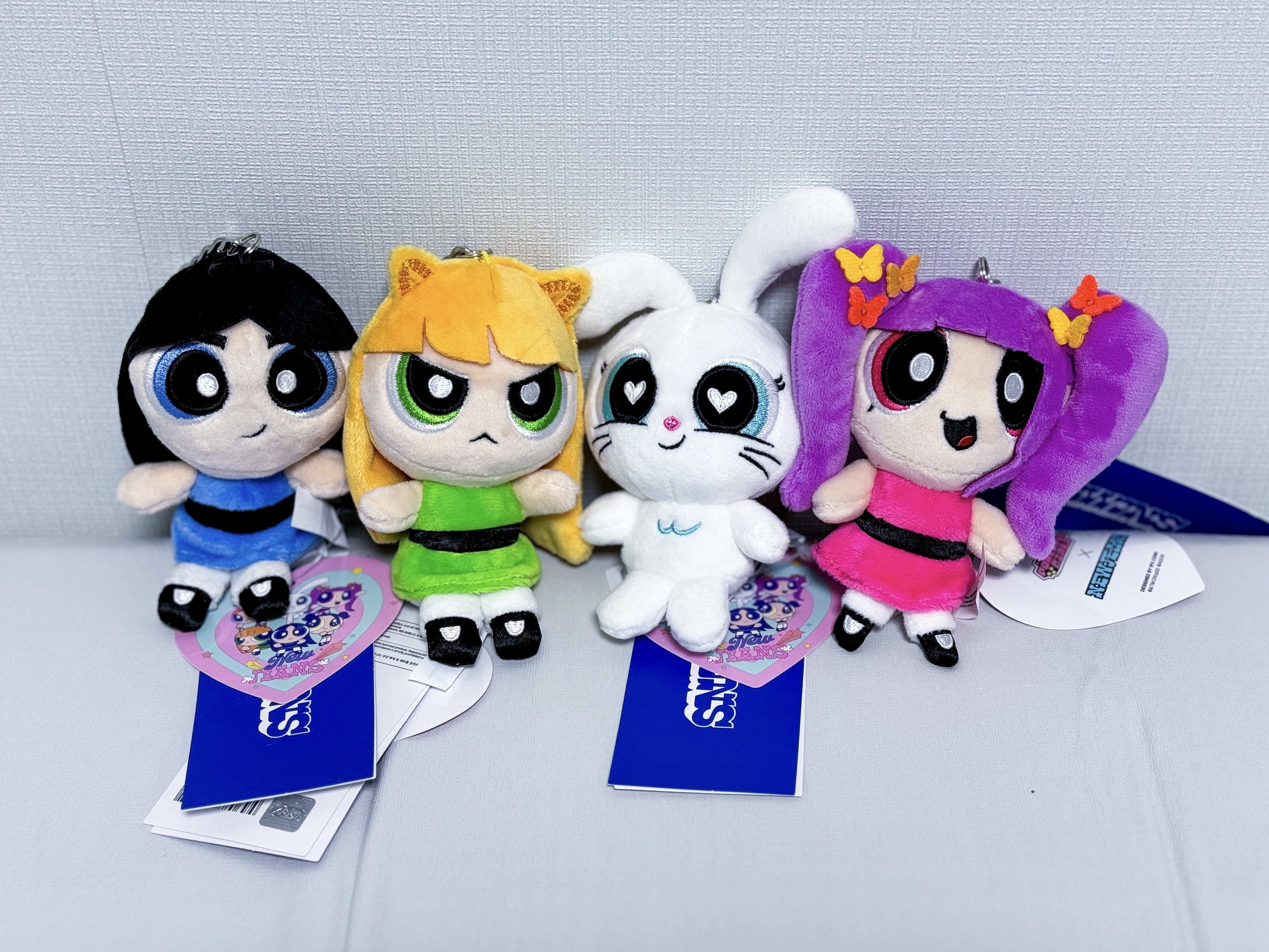 Newjeans x The Powerpuff Girls Bag Charm Haerin, Newjeans x The Powerpuff Girls Bag Charm Hanni 착용 스타일