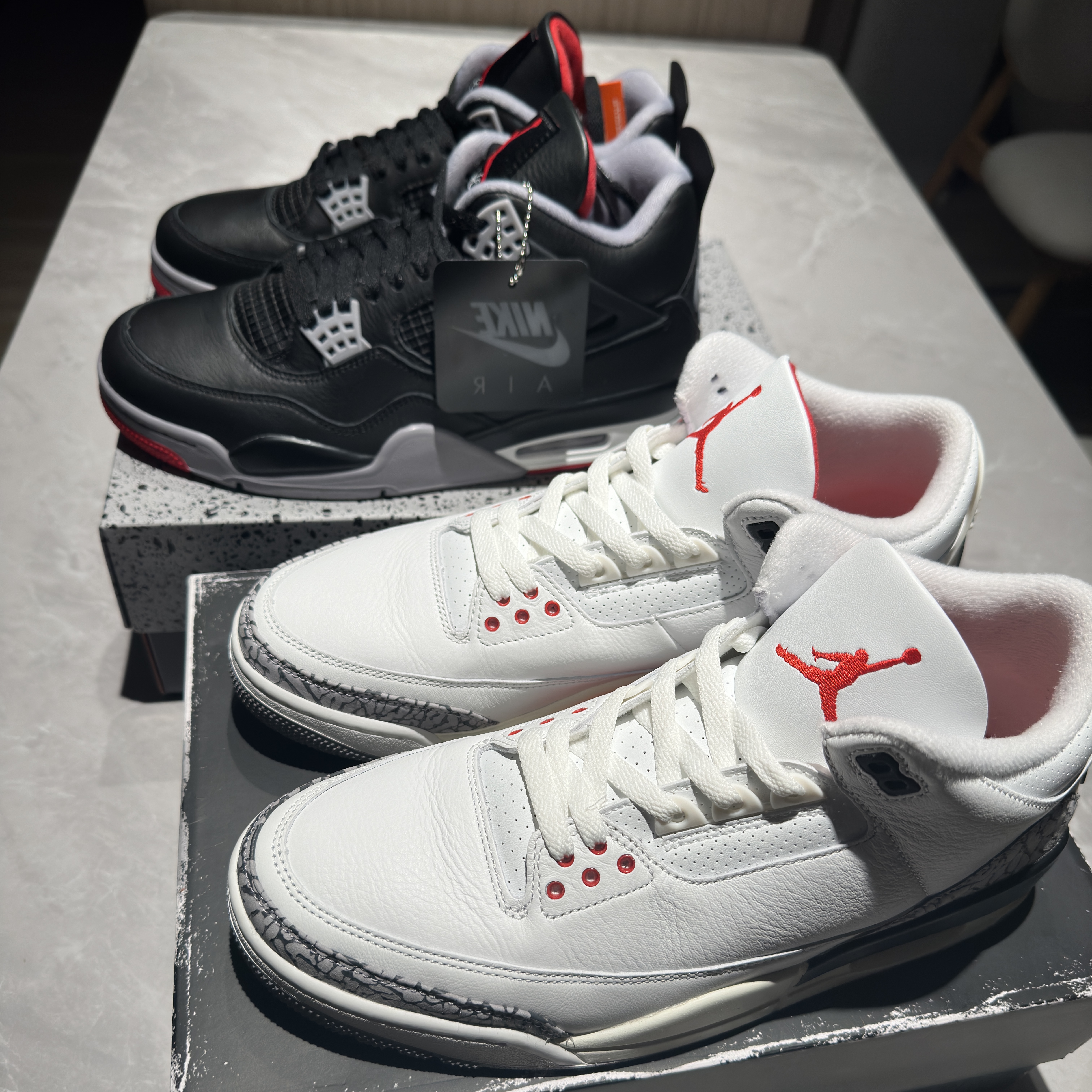 Jordan 4 Retro Bred Reimagined, Jordan 3 Retro White Cement Reimagined 착용 스타일 - 3