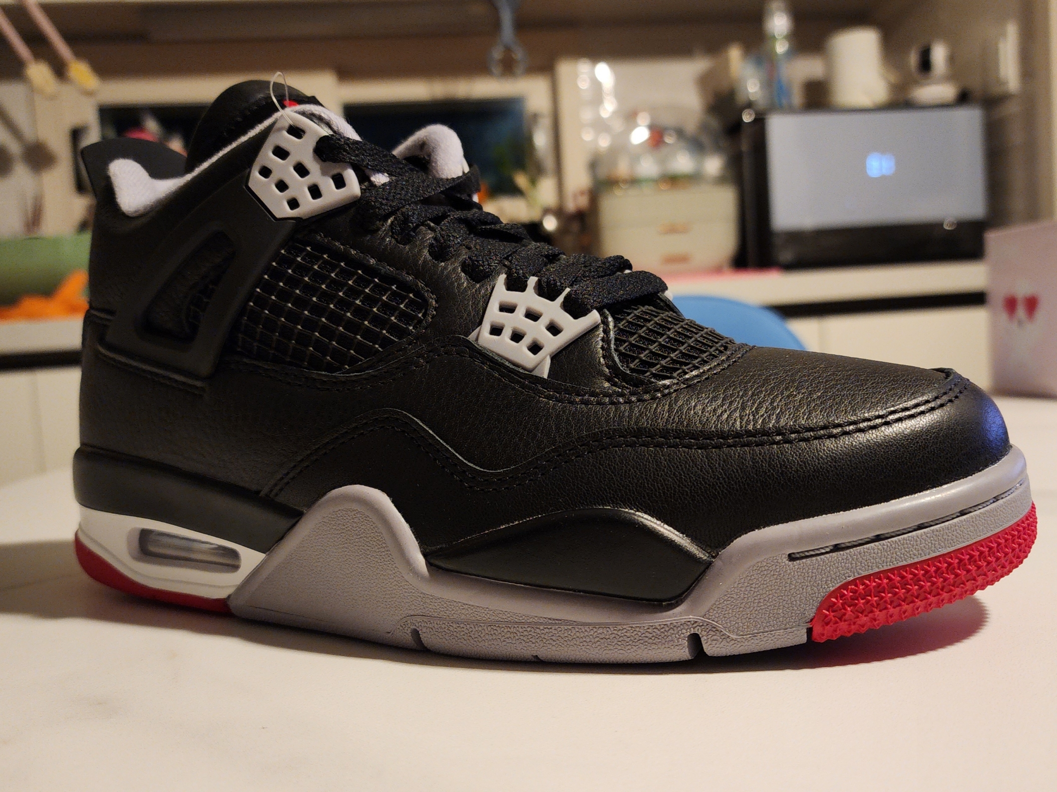 Jordan 4 Retro Bred Reimagined 착용 스타일 - 1