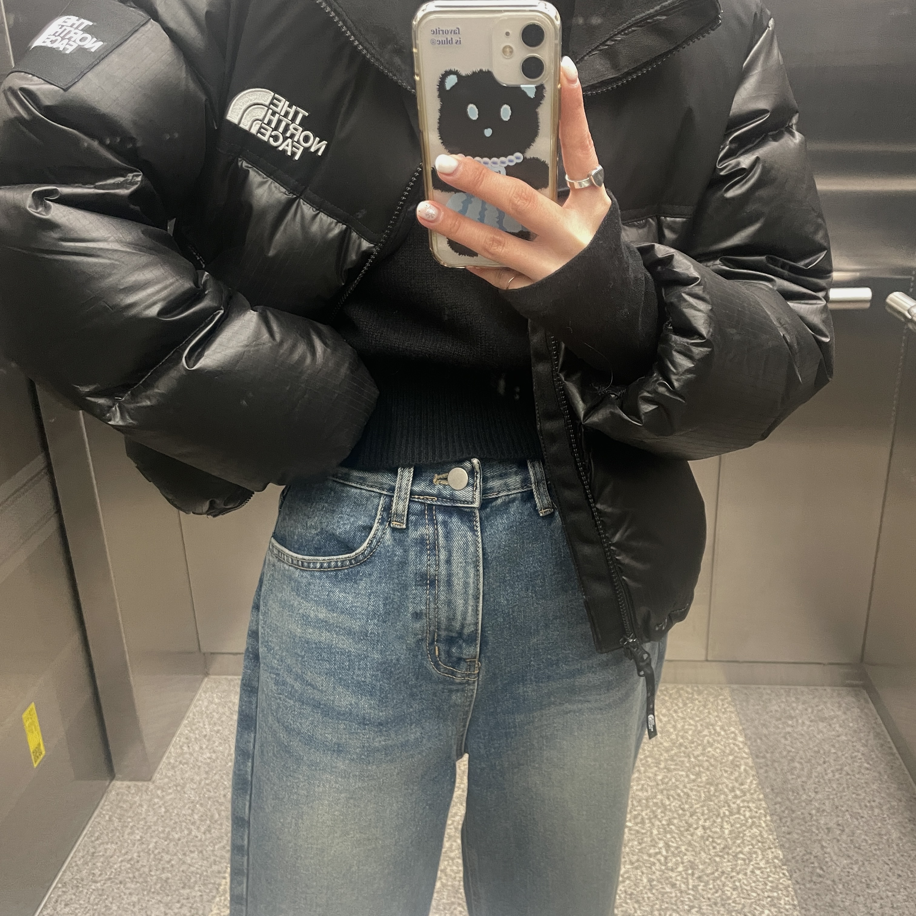 (W) The North Face White Label Novelty Nuptse Down Jacket Black 착용 스타일