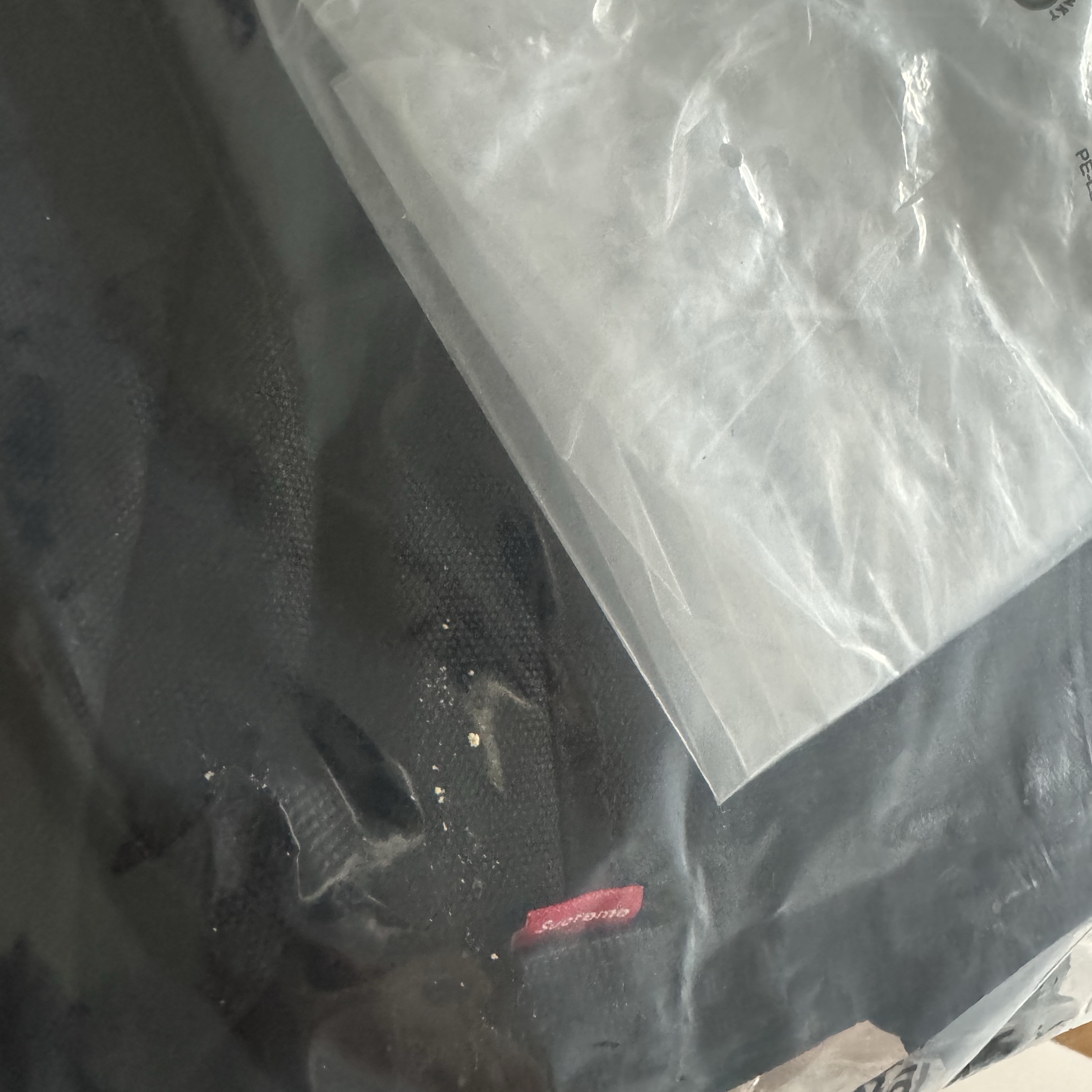 Supreme Canvas Backpack Black 착용 스타일