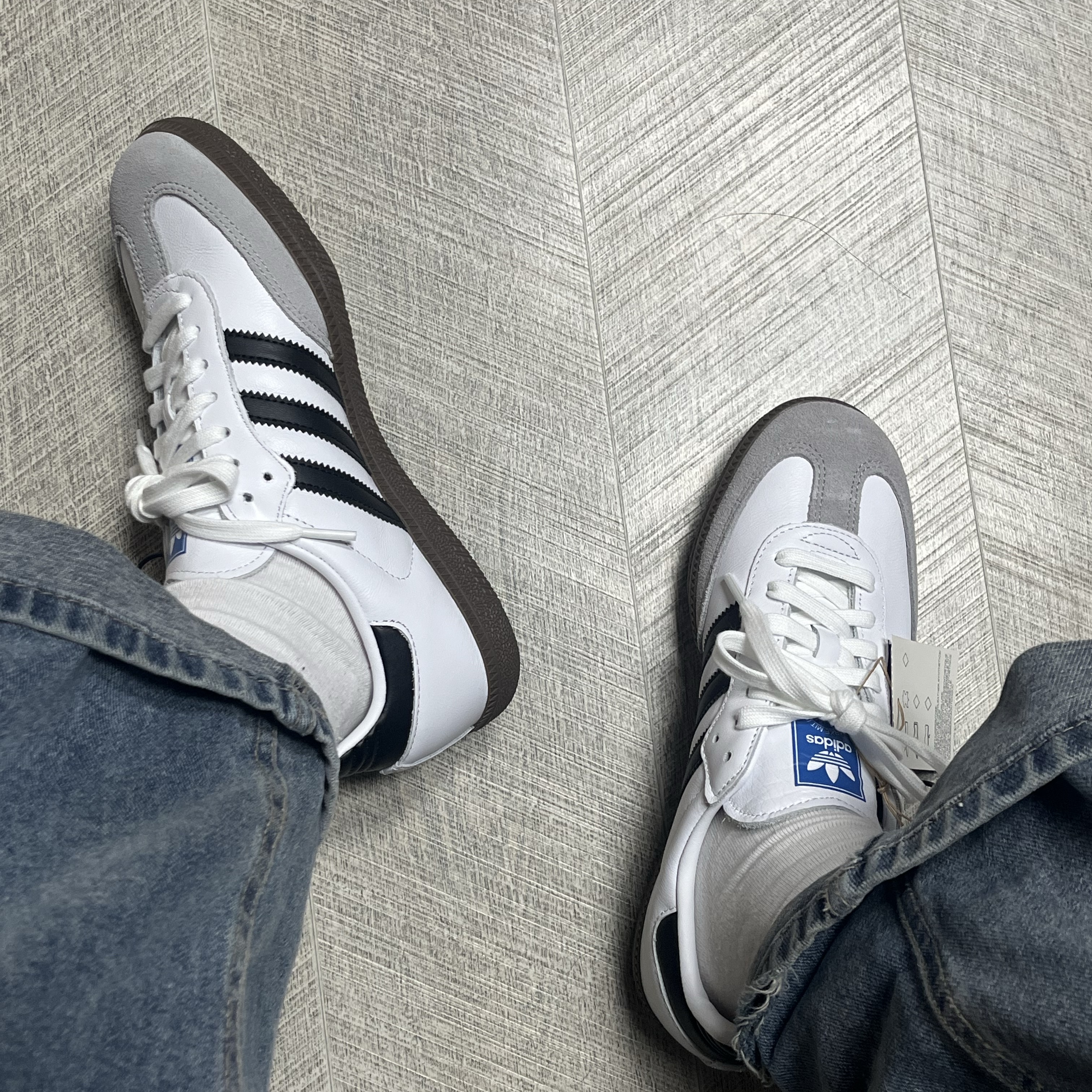Adidas Samba OG Cloud White 착용 스타일