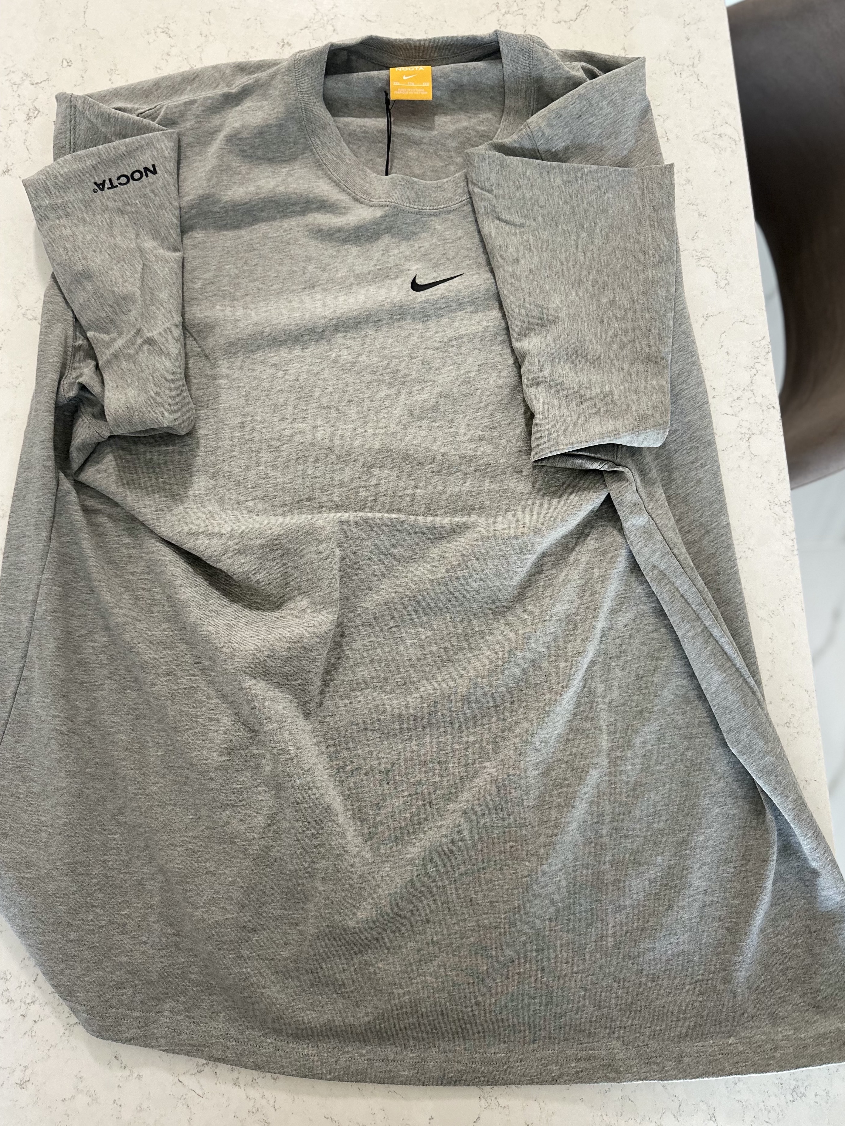 Nike x Drake Nocta Max 90 T-Shirt Dark Heather Grey (FN7663-063) 착용 스타일 - 2