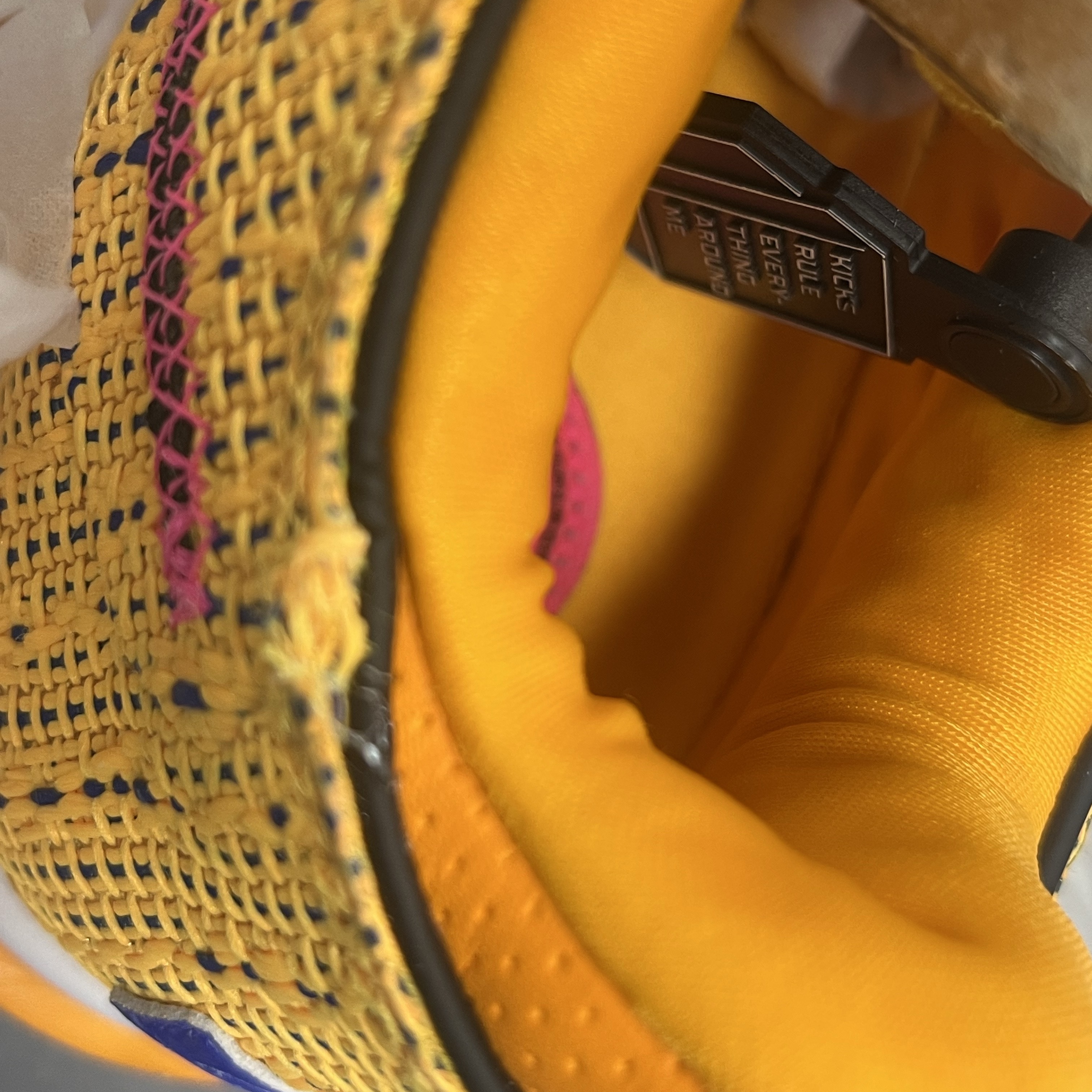 Nike LeBron XX EP Laser Orange Racer Blue 착용 스타일 - 1