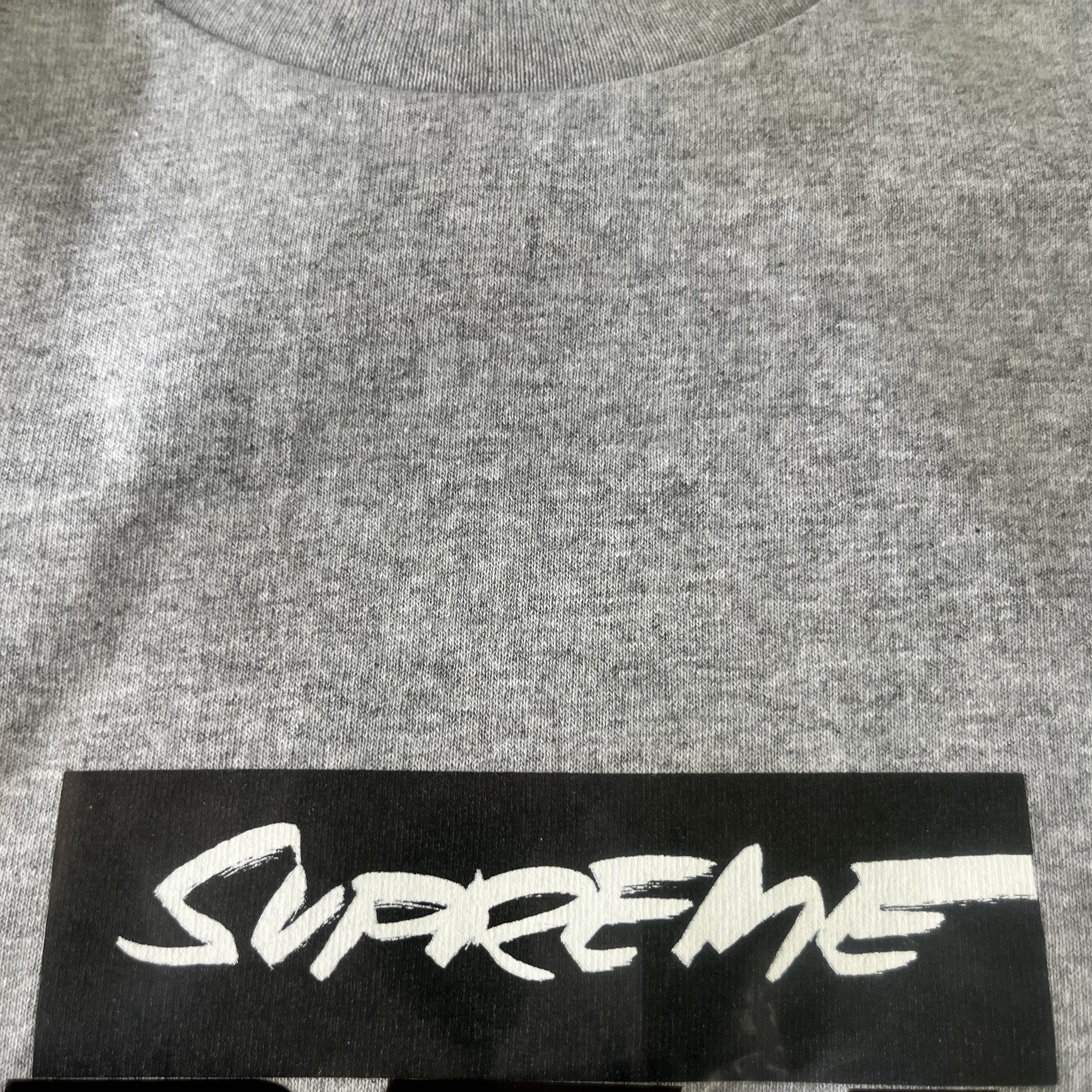 Supreme Futura Box Logo T-Shirt Heather Grey - 24SS 착용 스타일