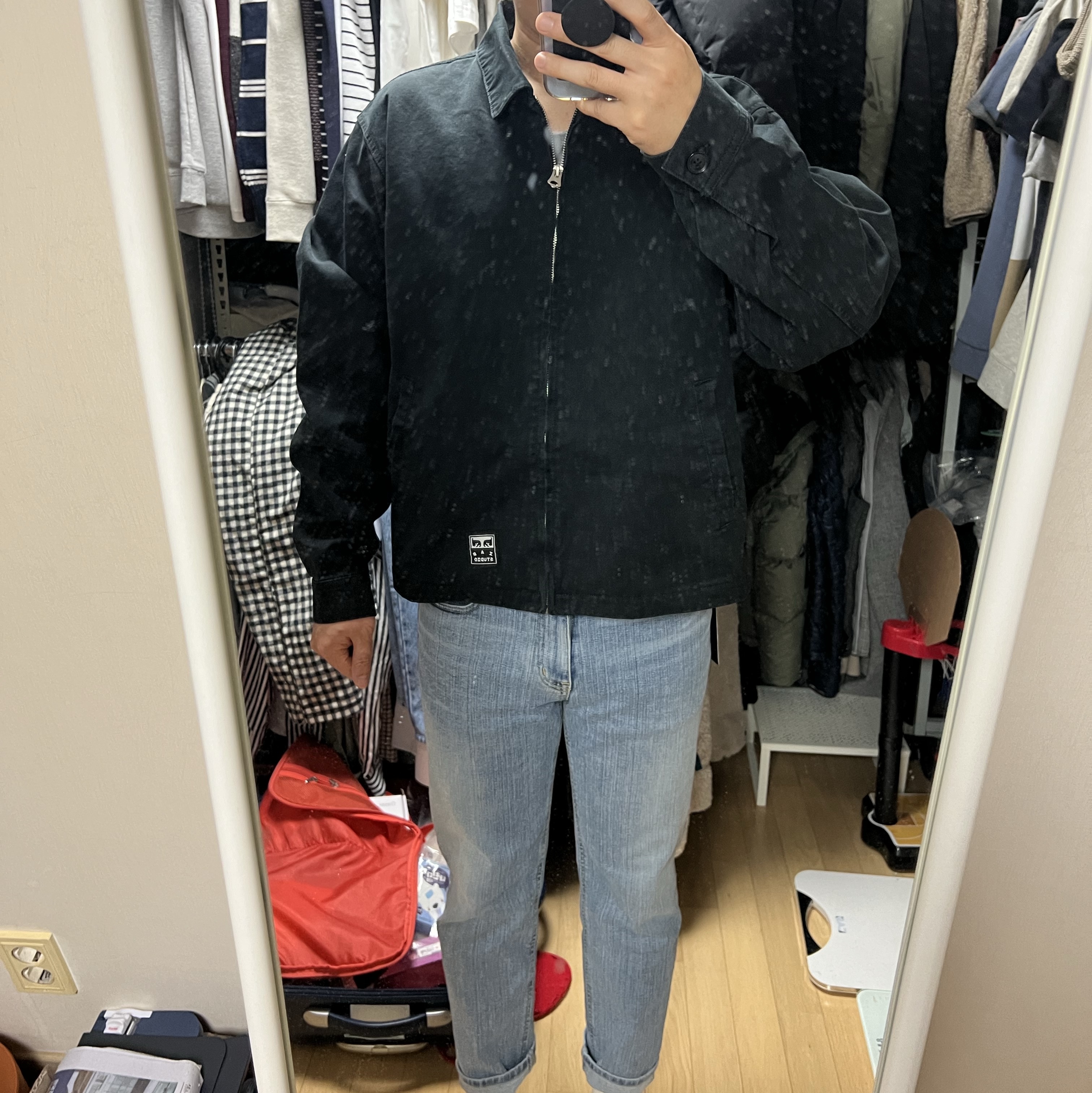 IAB Studio x Obey Poster Zip Jacket Anthracite 착용 스타일