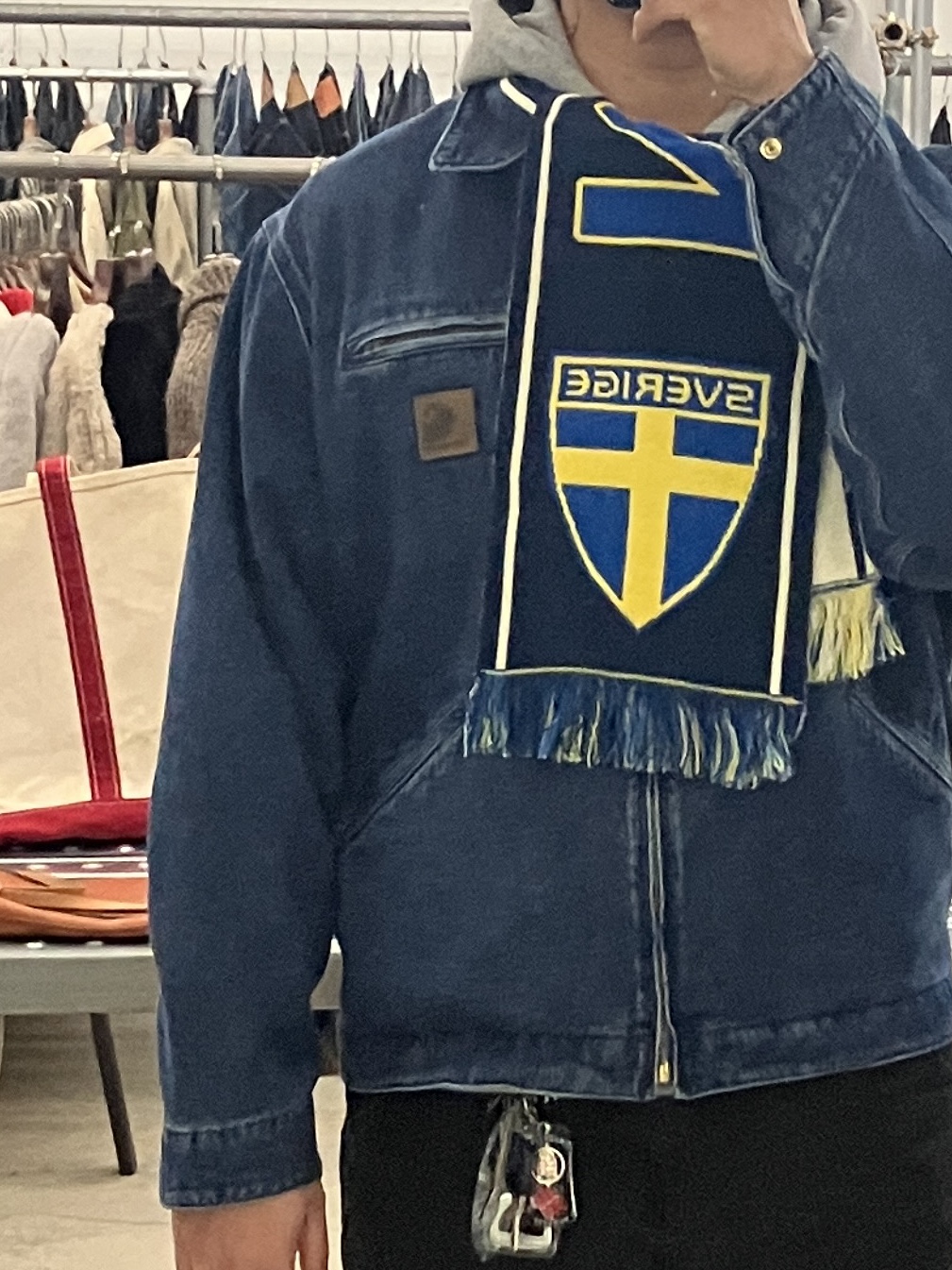 Carhartt WIP Norco Denim OG Detroit Jacket Blue Stone Washed 착용 스타일 - 2