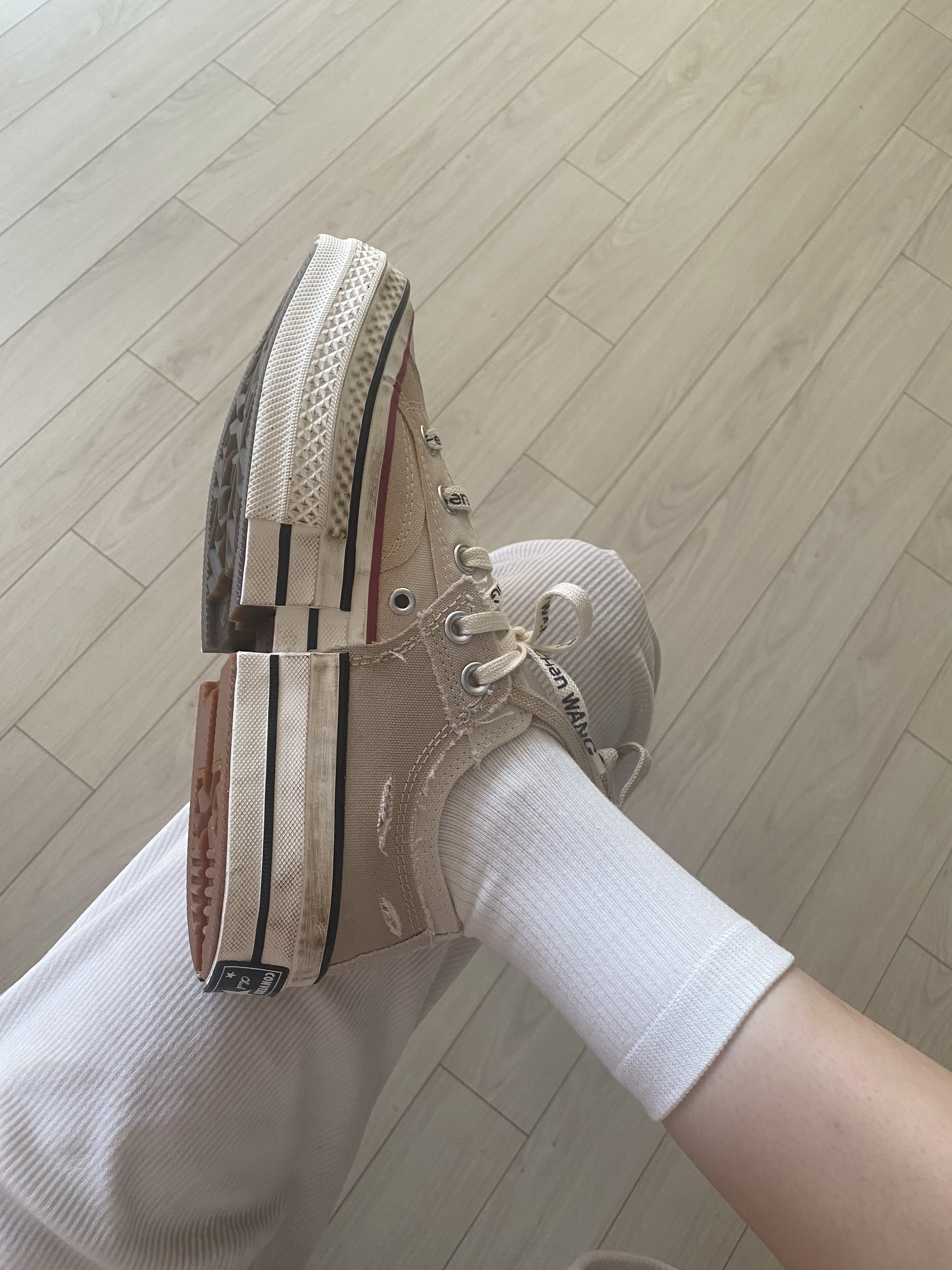Converse x Feng Chen Wang Chuck 70 Ox 2-in-1 Brown Rice 착용 스타일 - 1