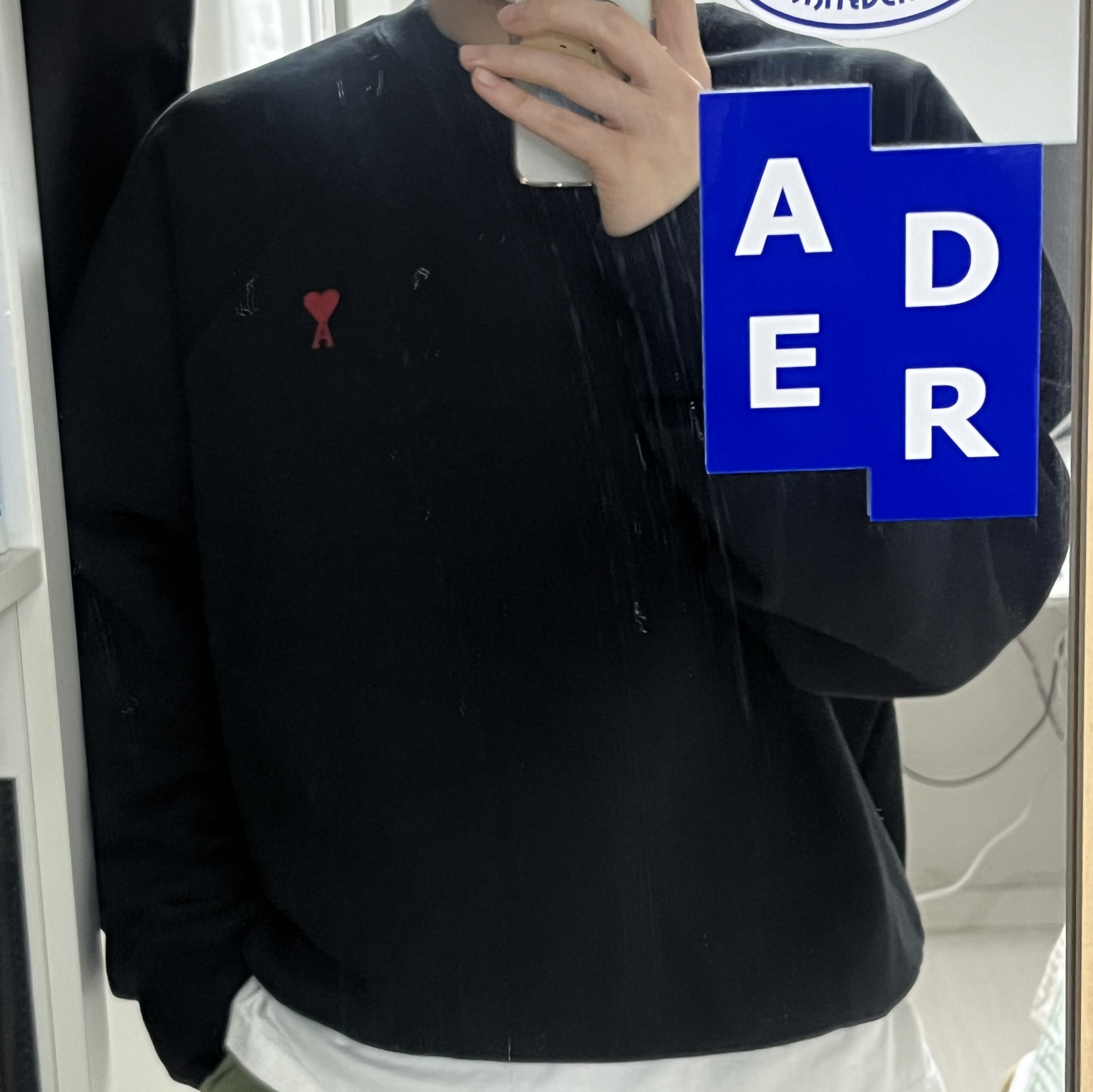 AMI de Coeur Sweatshirt Black 착용 스타일