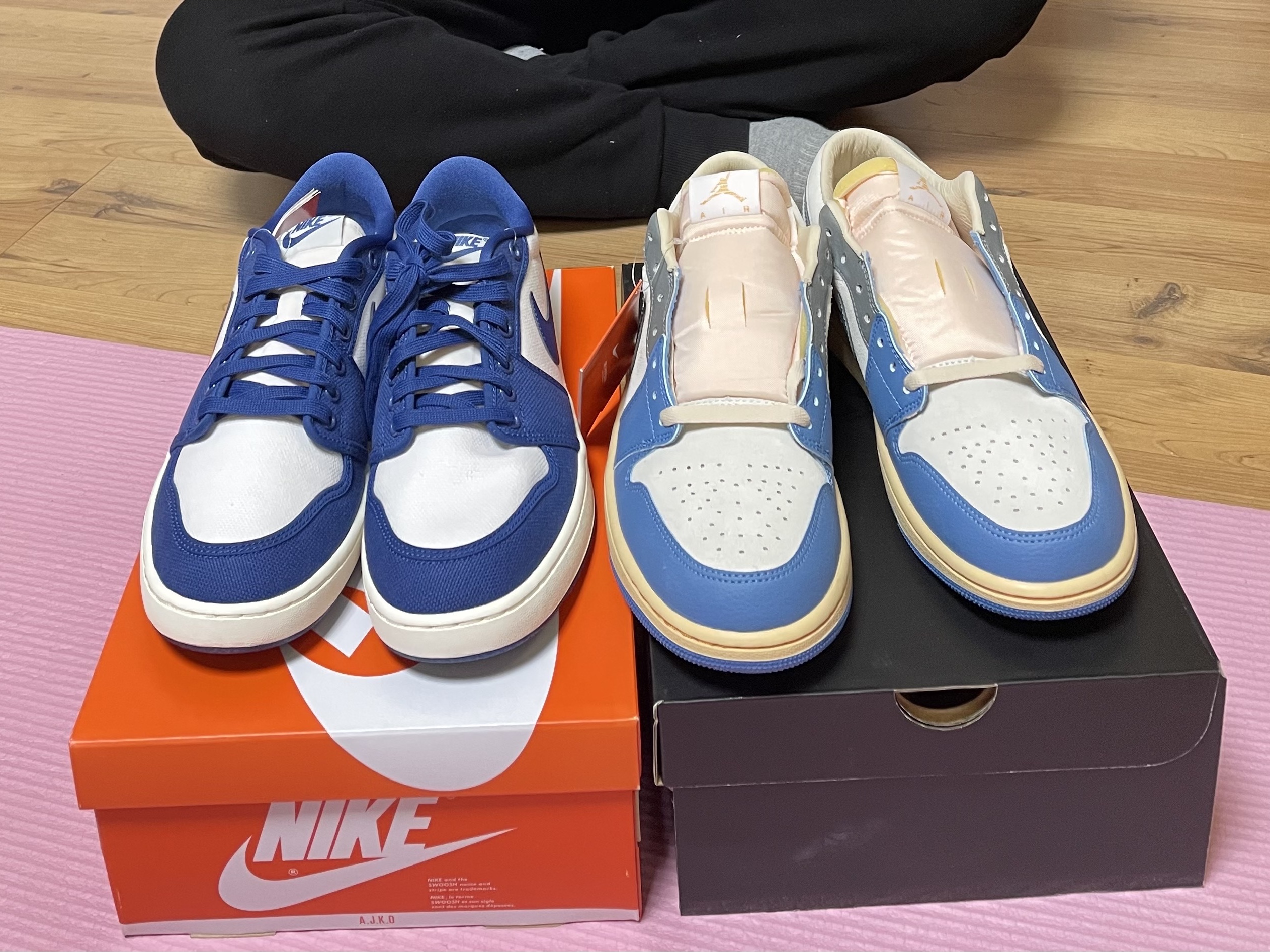 Jordan 1 KO Low White Dark Royal Blue, Jordan 1 Low SE Tokyo 96 착용 스타일 - 1