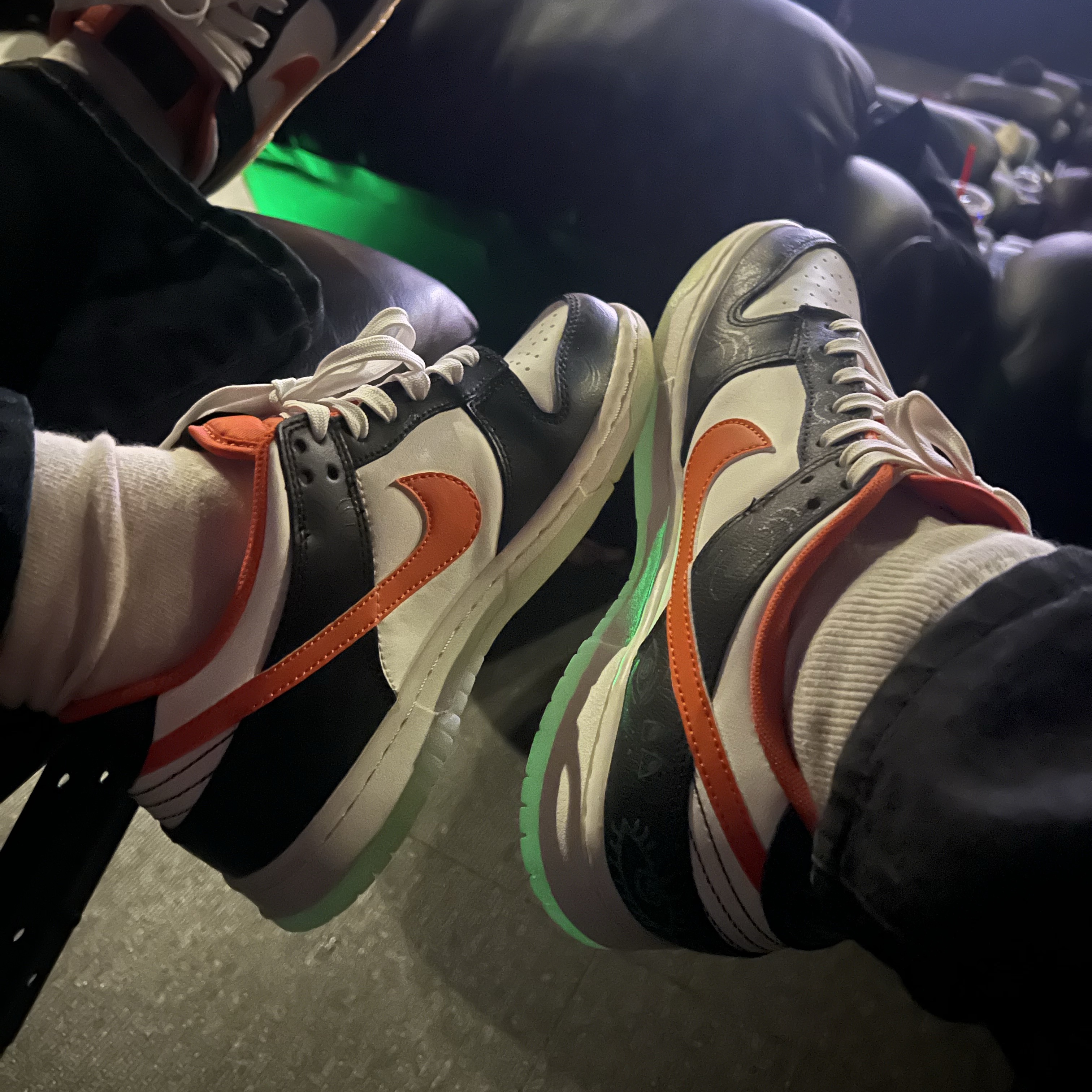 (GS) Nike Dunk Low PRM Halloween, Nike Dunk Low Retro PRM Halloween 착용 스타일 - 1