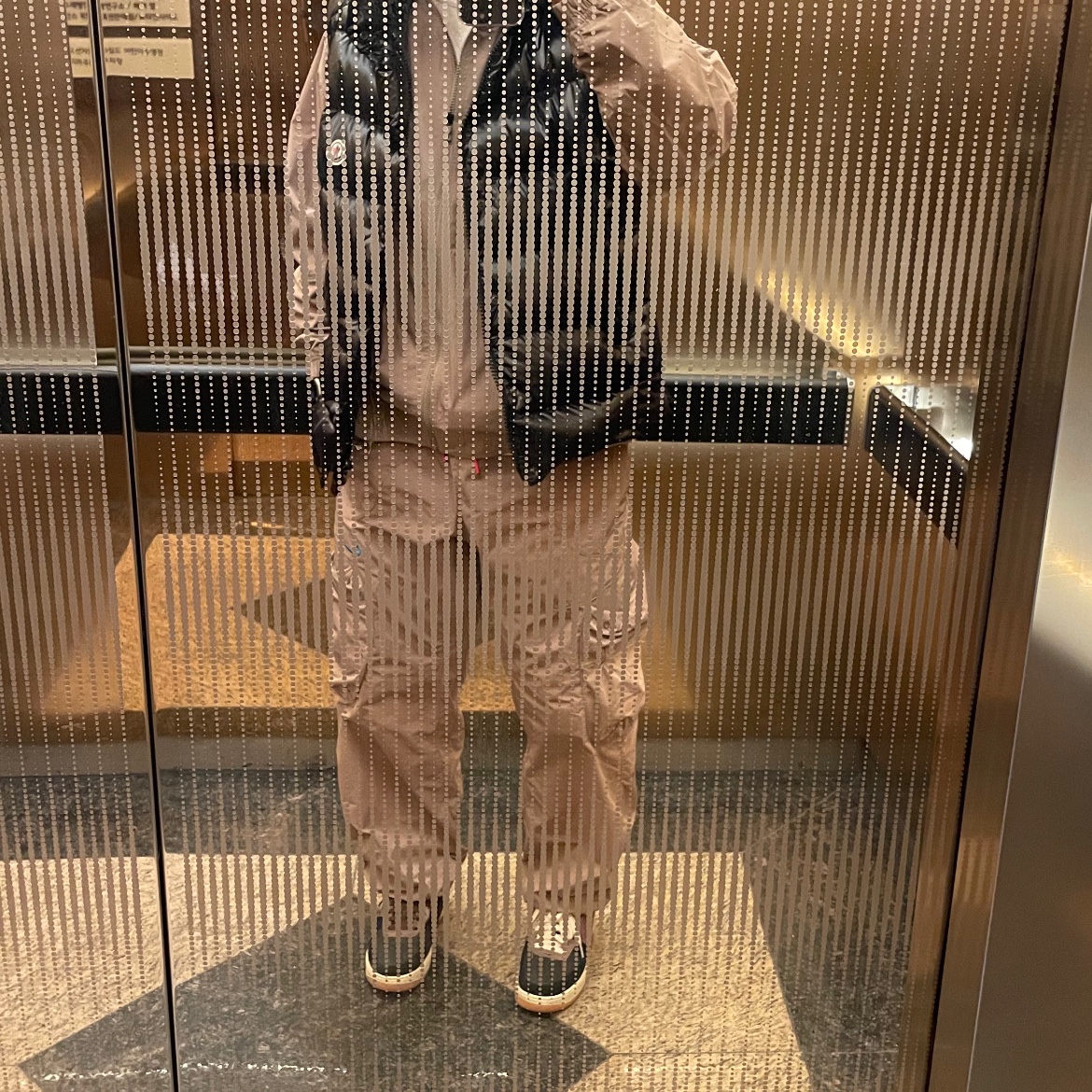 Nike x Off-White NRG Track Suit Khaki - Asia, Jordan 1 Retro High OG Chicago 2022 착용 스타일 - 3