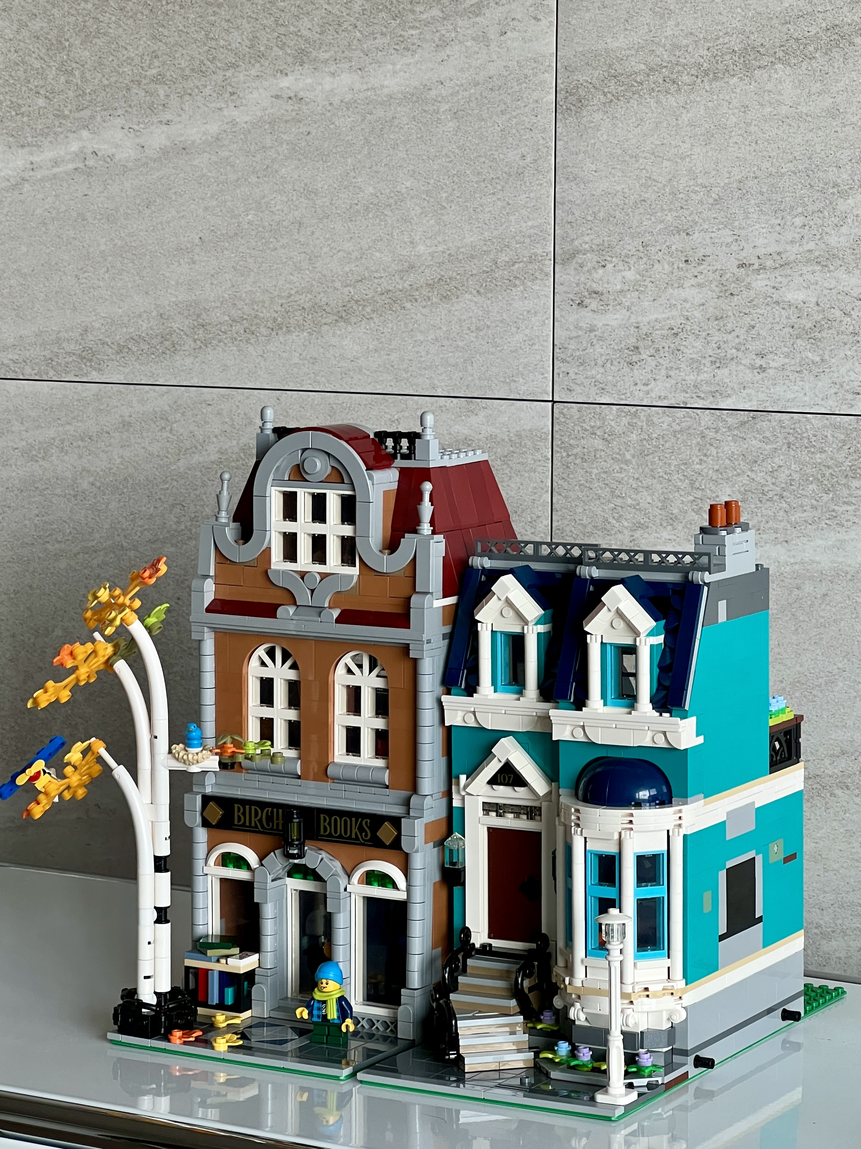 Lego Bookshop 착용 스타일