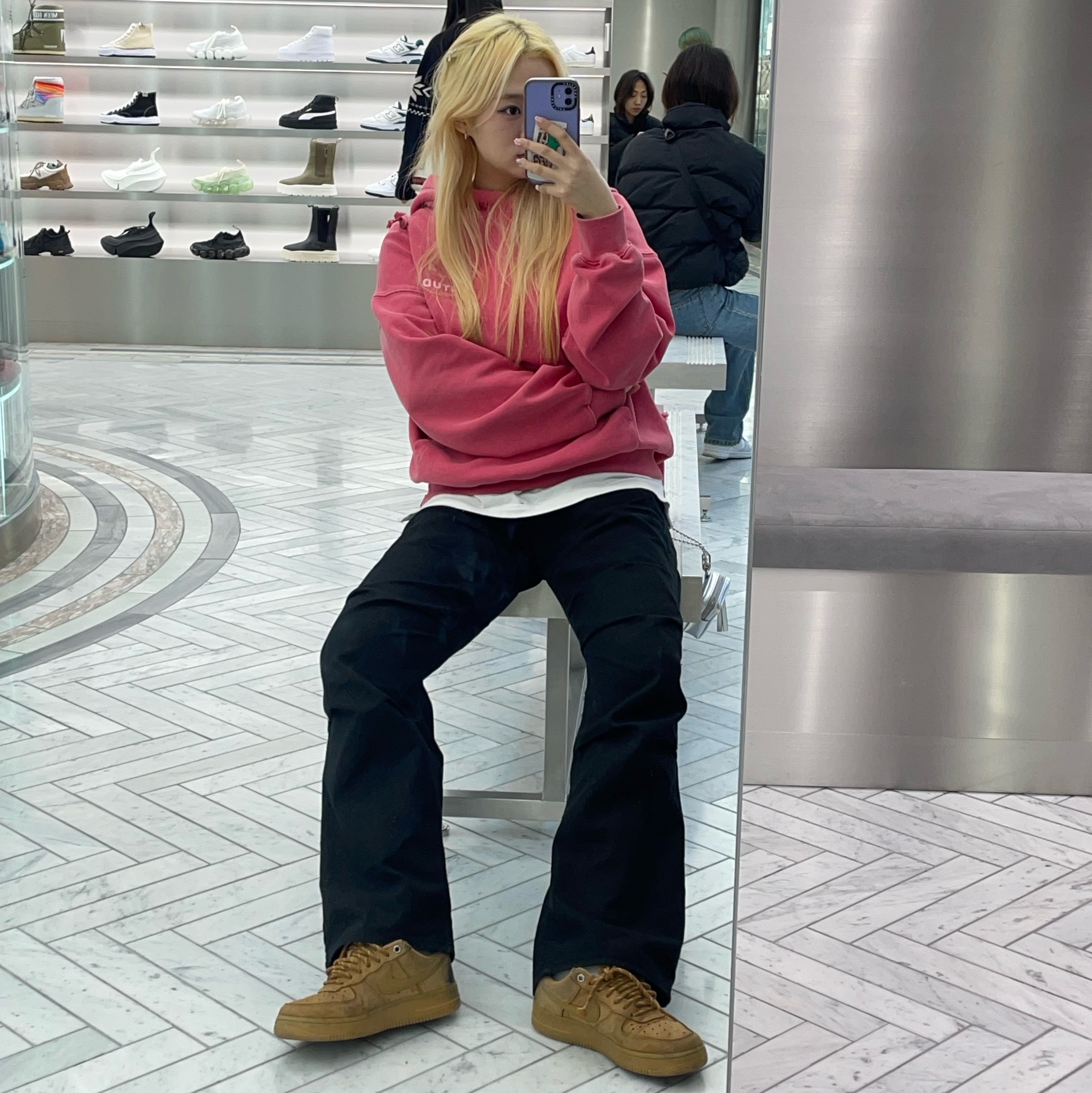 IAB Studio Pigment Hoodie & Sack Coral, Nike Air Force 1 '07 WB Flax 착용 스타일 - 3