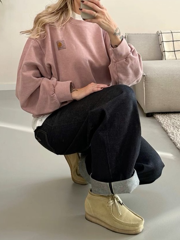 Carhartt WIP Vista Sweatshirt Glassy Pink 착용 스타일