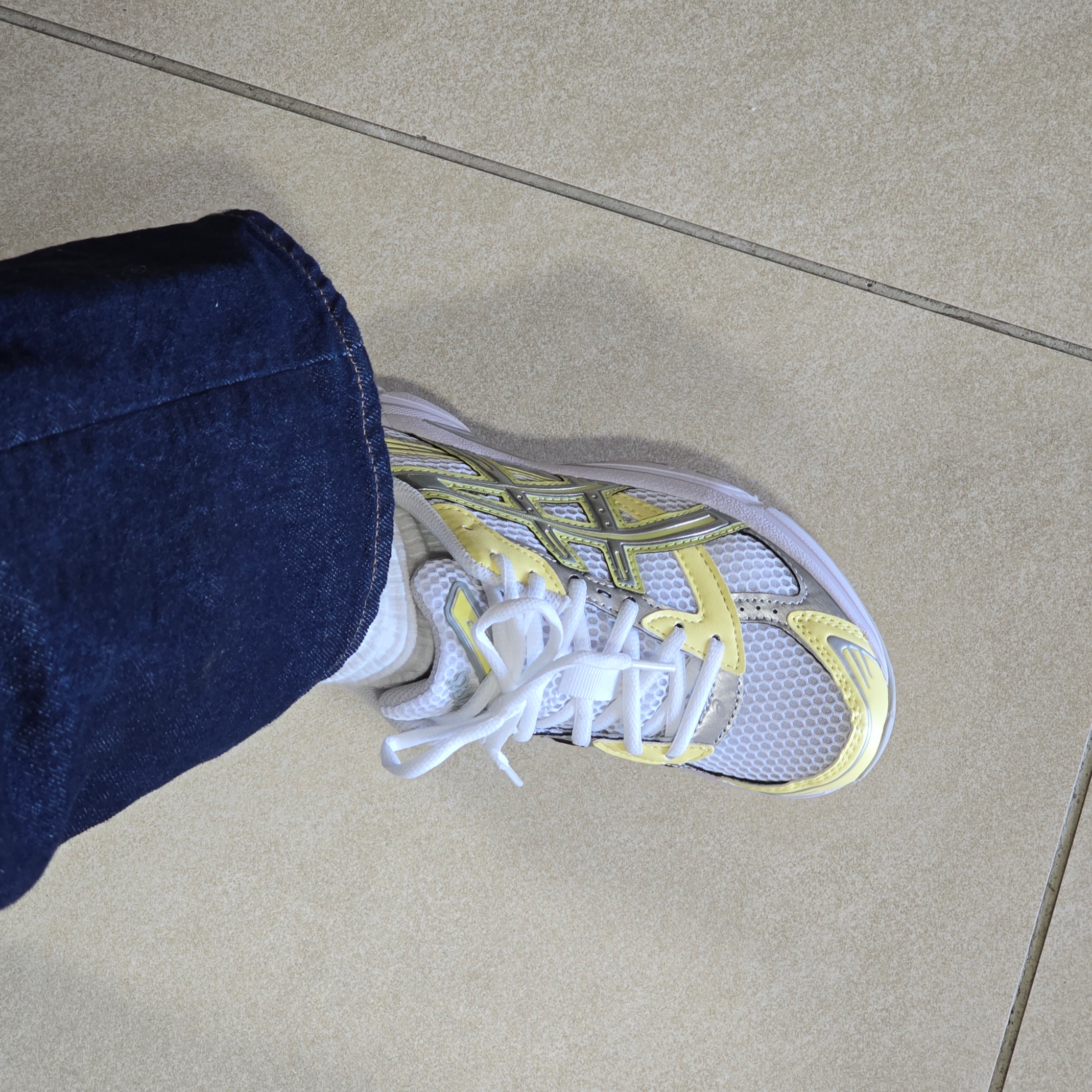 (W) Asics Gel-1130 White Butter 착용 스타일 - 2