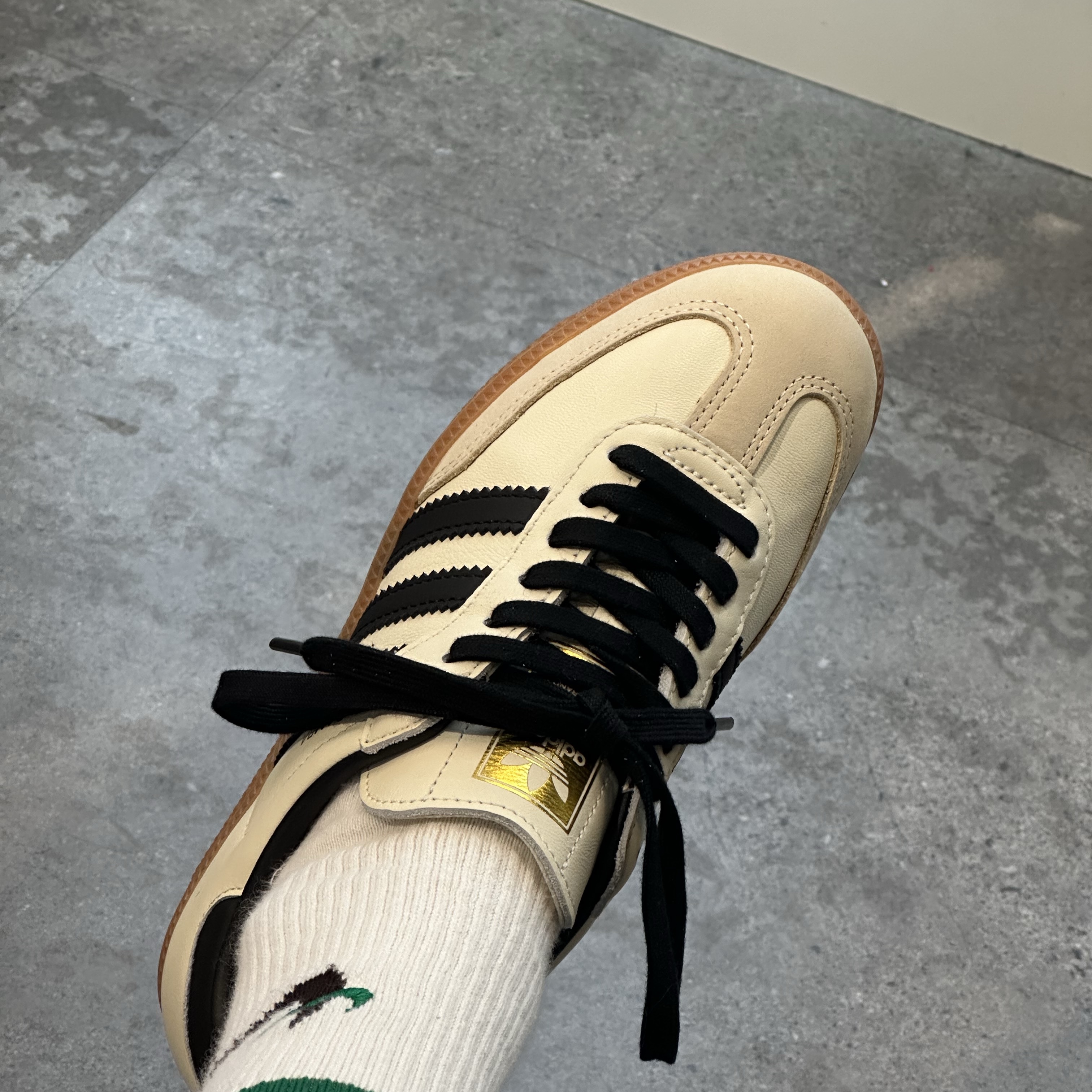 (W) Adidas Samba OG Cream White Core Black 착용 스타일