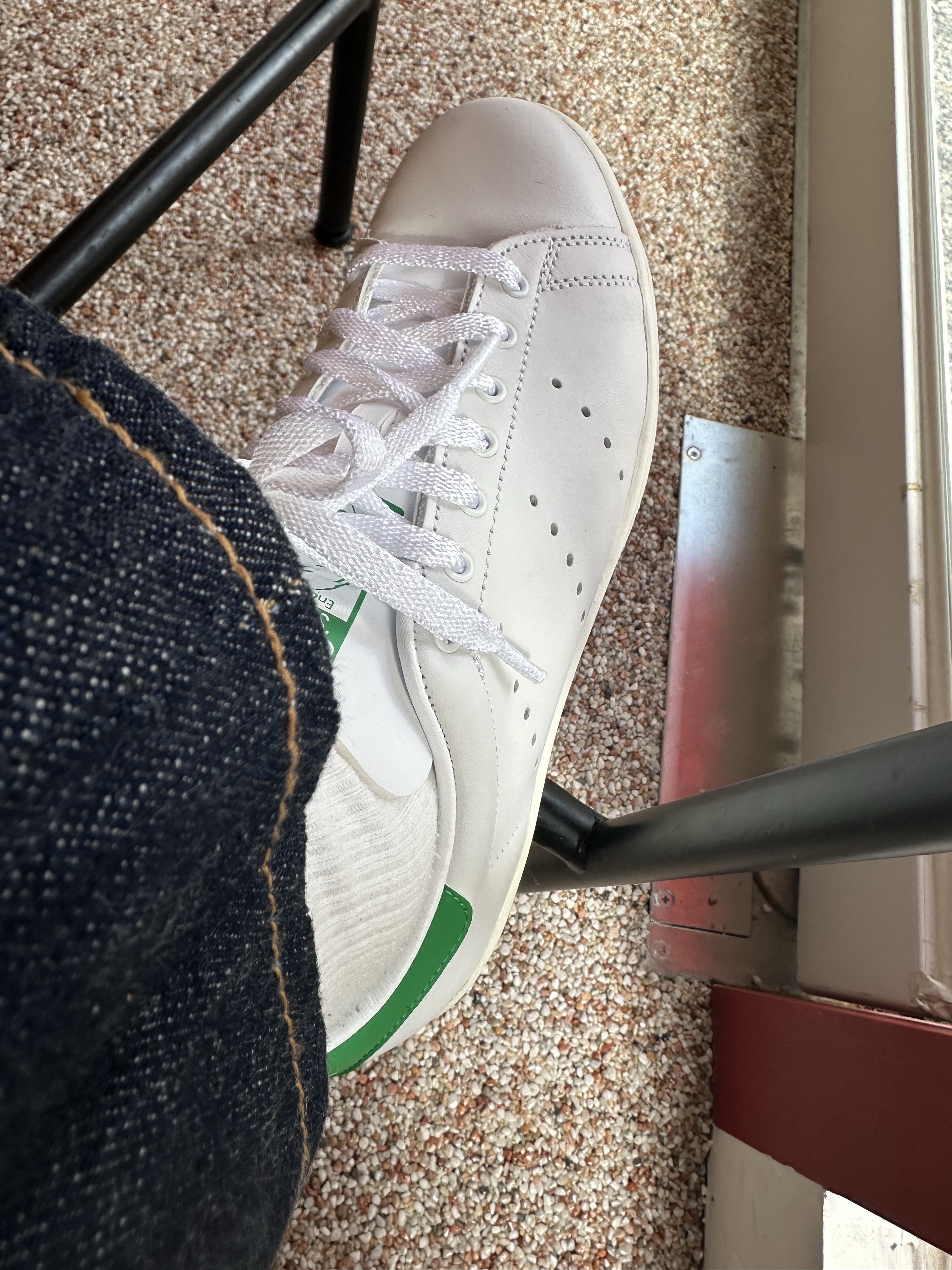 Adidas Stan Smith 80s Cloud White Green 착용 스타일 - 2