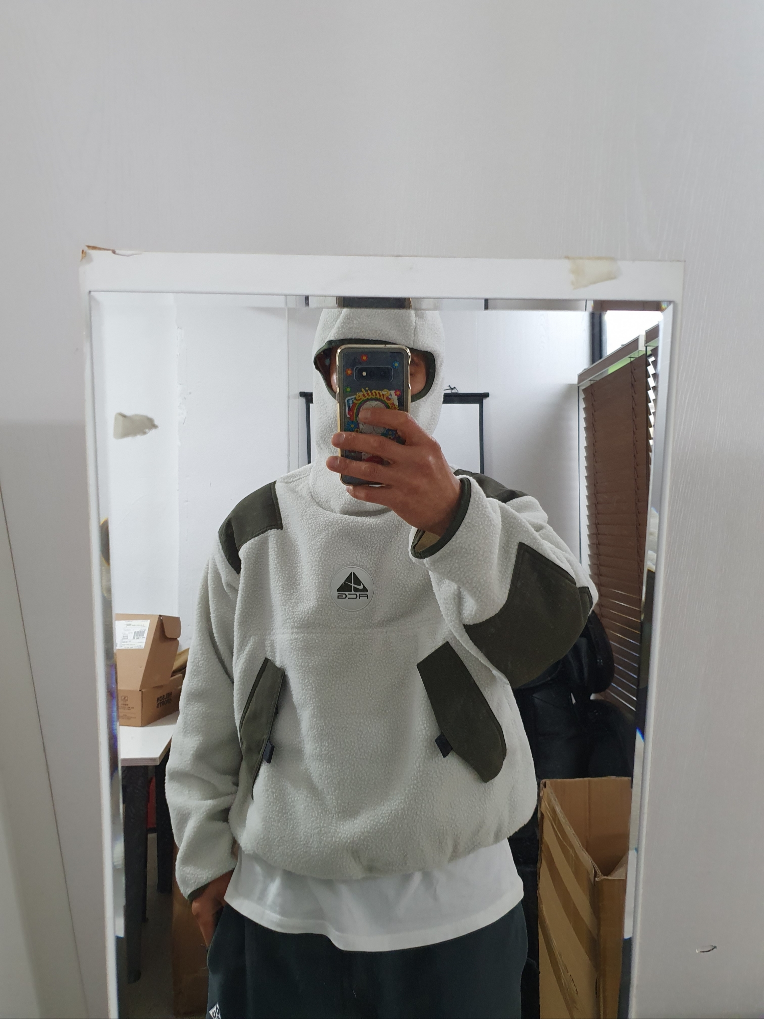 Nike ACG Balaclava Retro Fleece Pullover Light Bone Cargo Khaki - Asia 착용 스타일