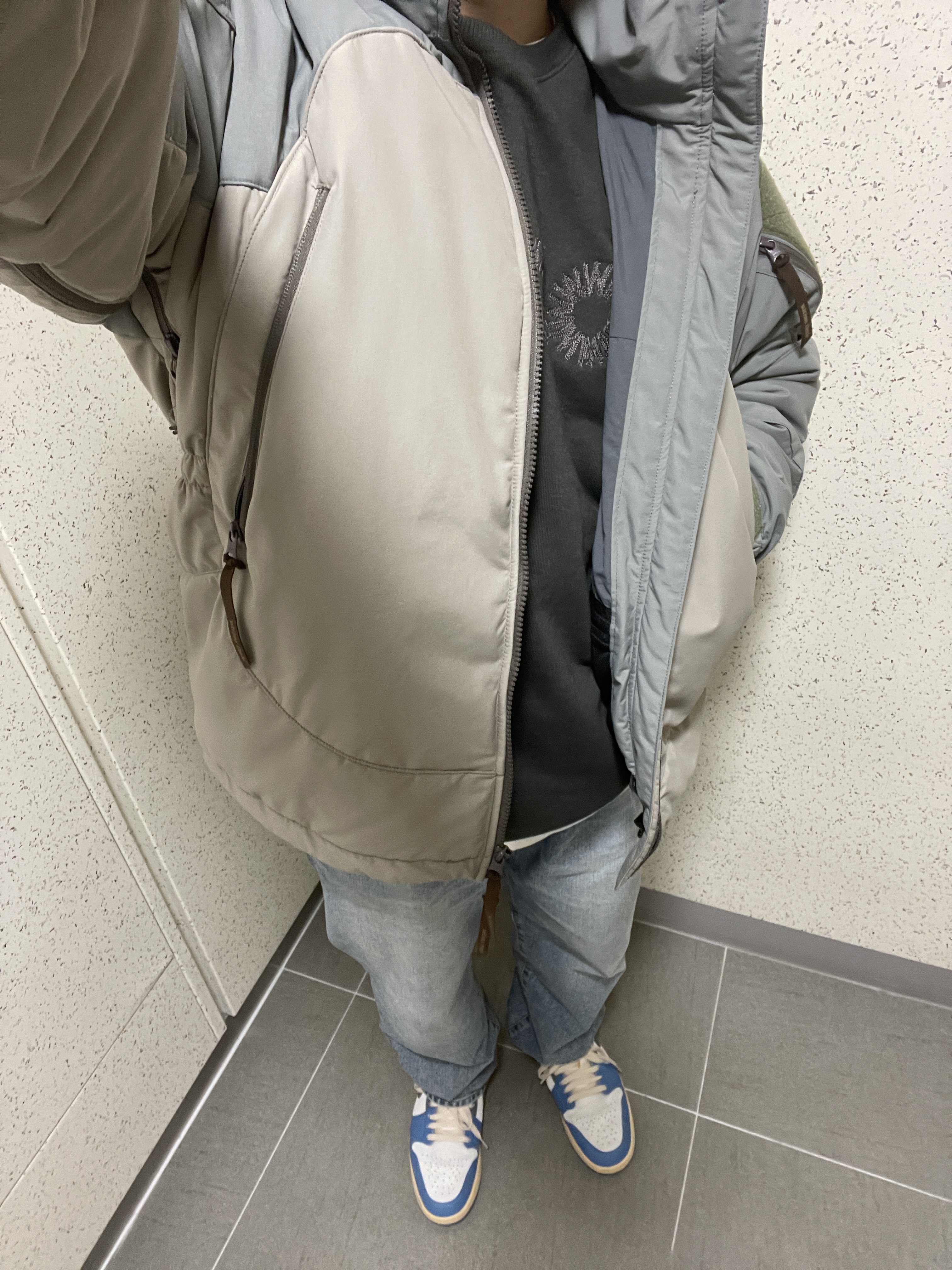Jordan 1 Low SE Tokyo 96 착용 스타일 - 3