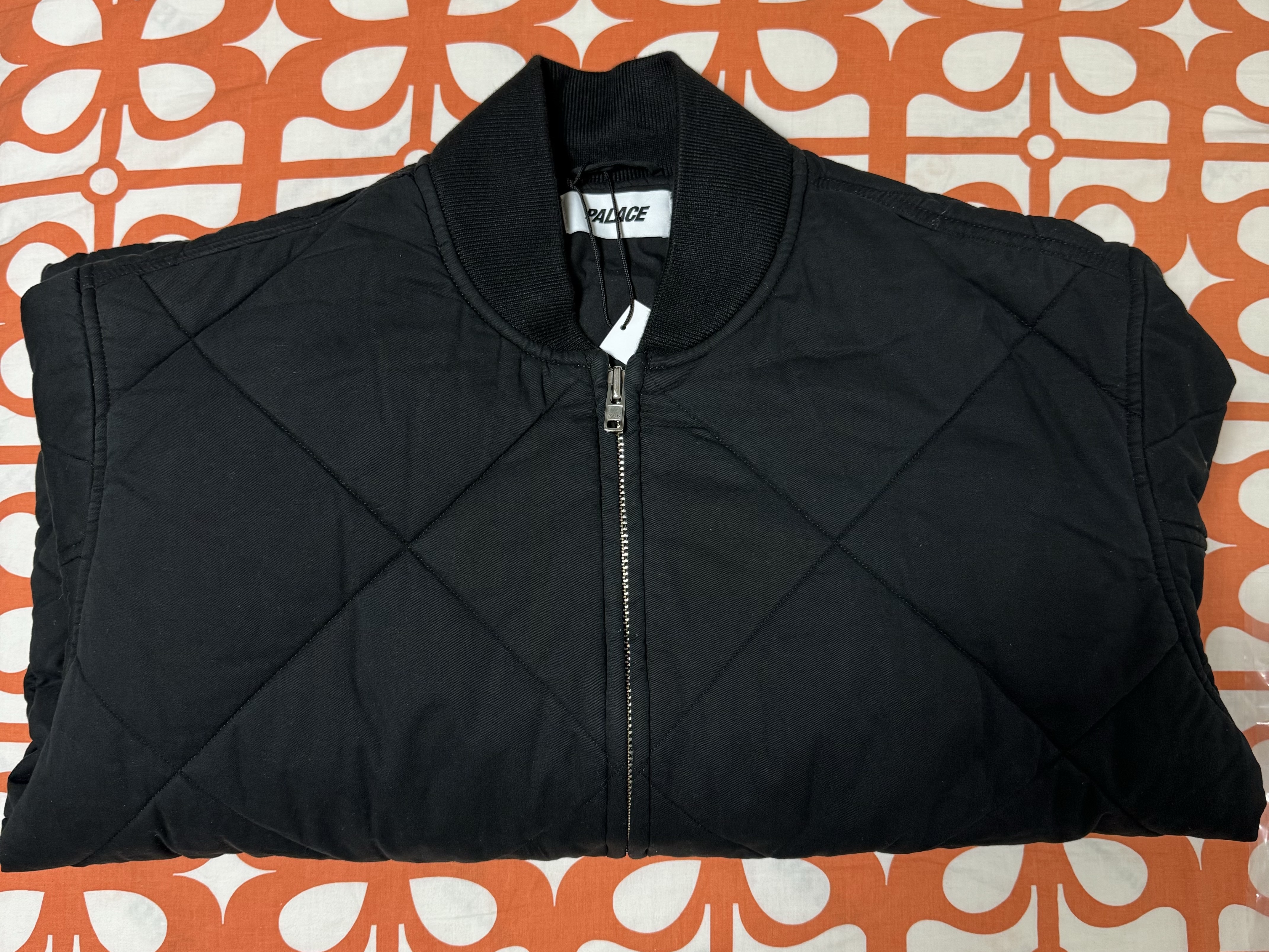 Palace D-Quilt Bomber Black - 24SS 착용 스타일