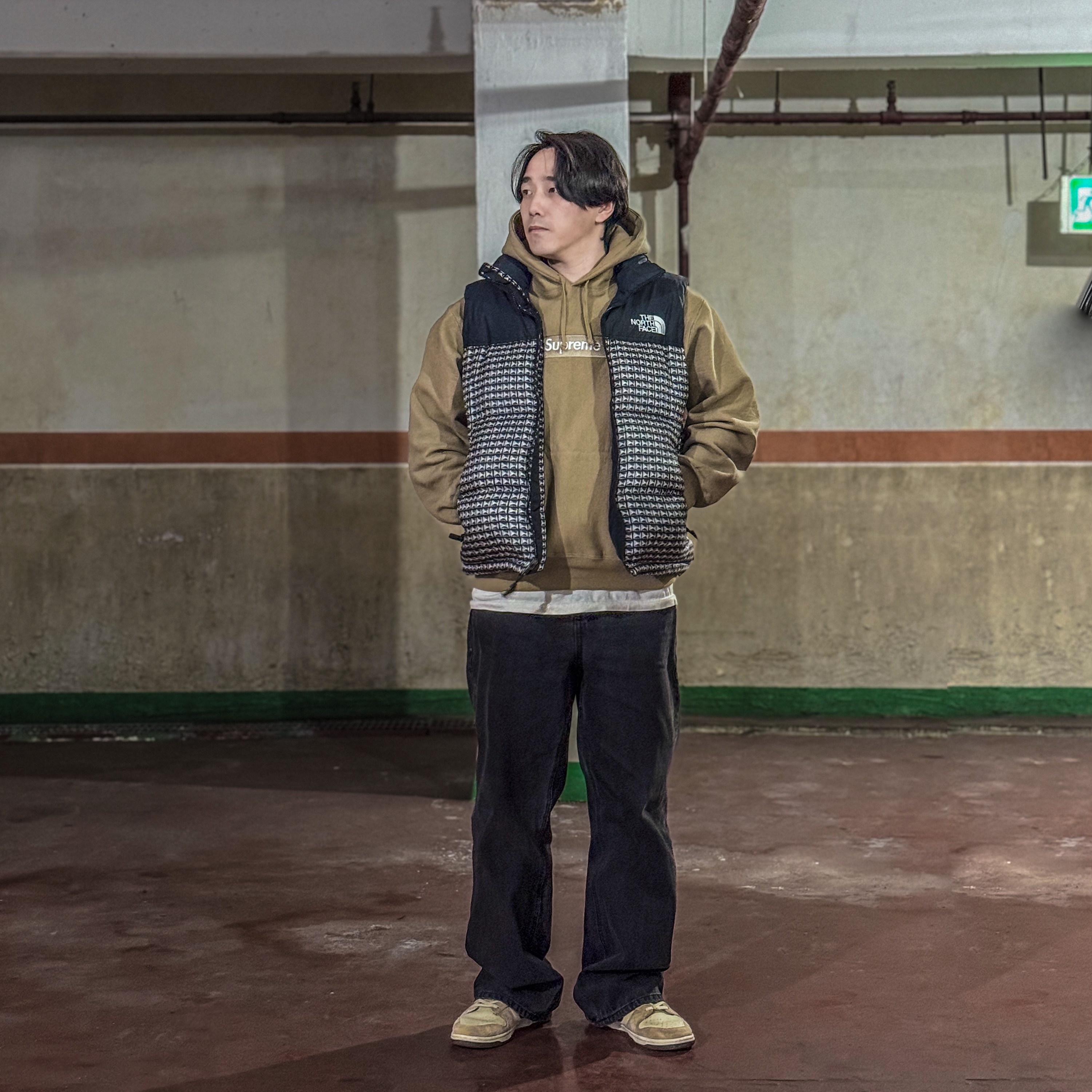 Supreme x The North Face Studded Nuptse Vest Black - 21SS, Nike Dunk Low Retro PRM Cheetah 착용 스타일