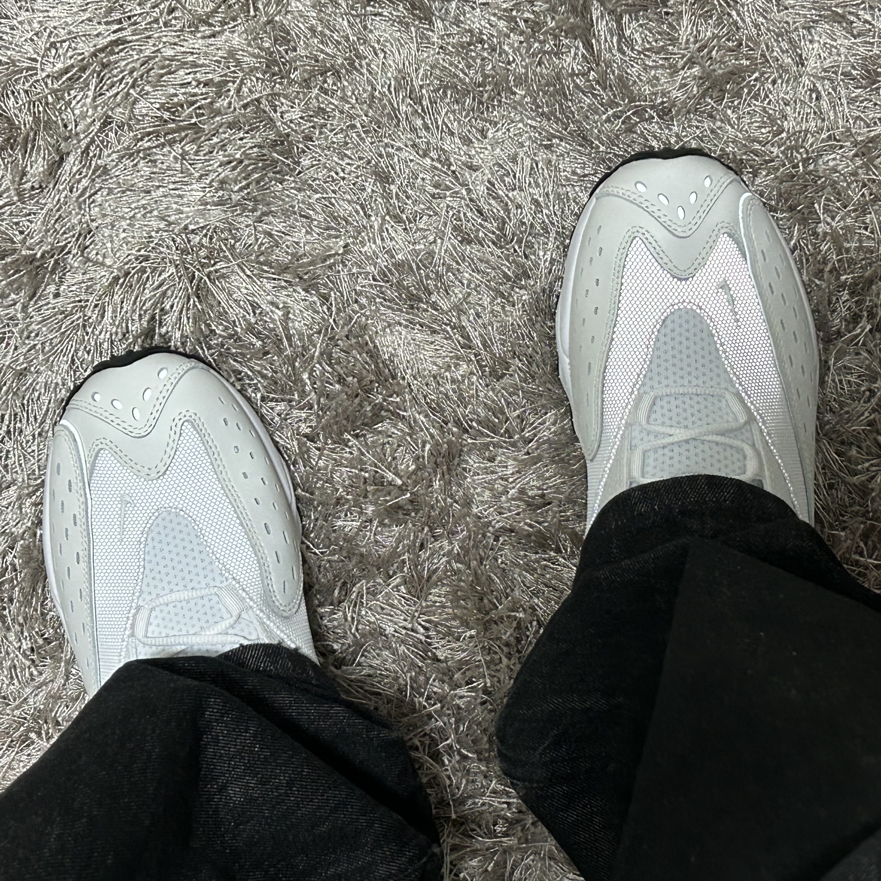Nike x Drake Nocta Air Zoom Drive Summit White 착용 스타일 - 4