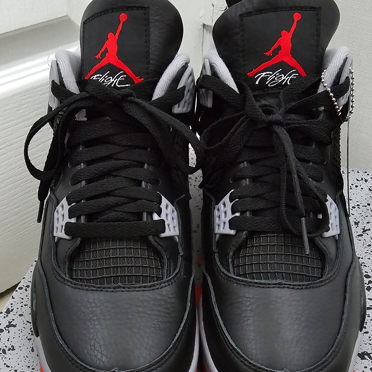 Jordan 4 Retro Bred Reimagined 착용 스타일 - 1