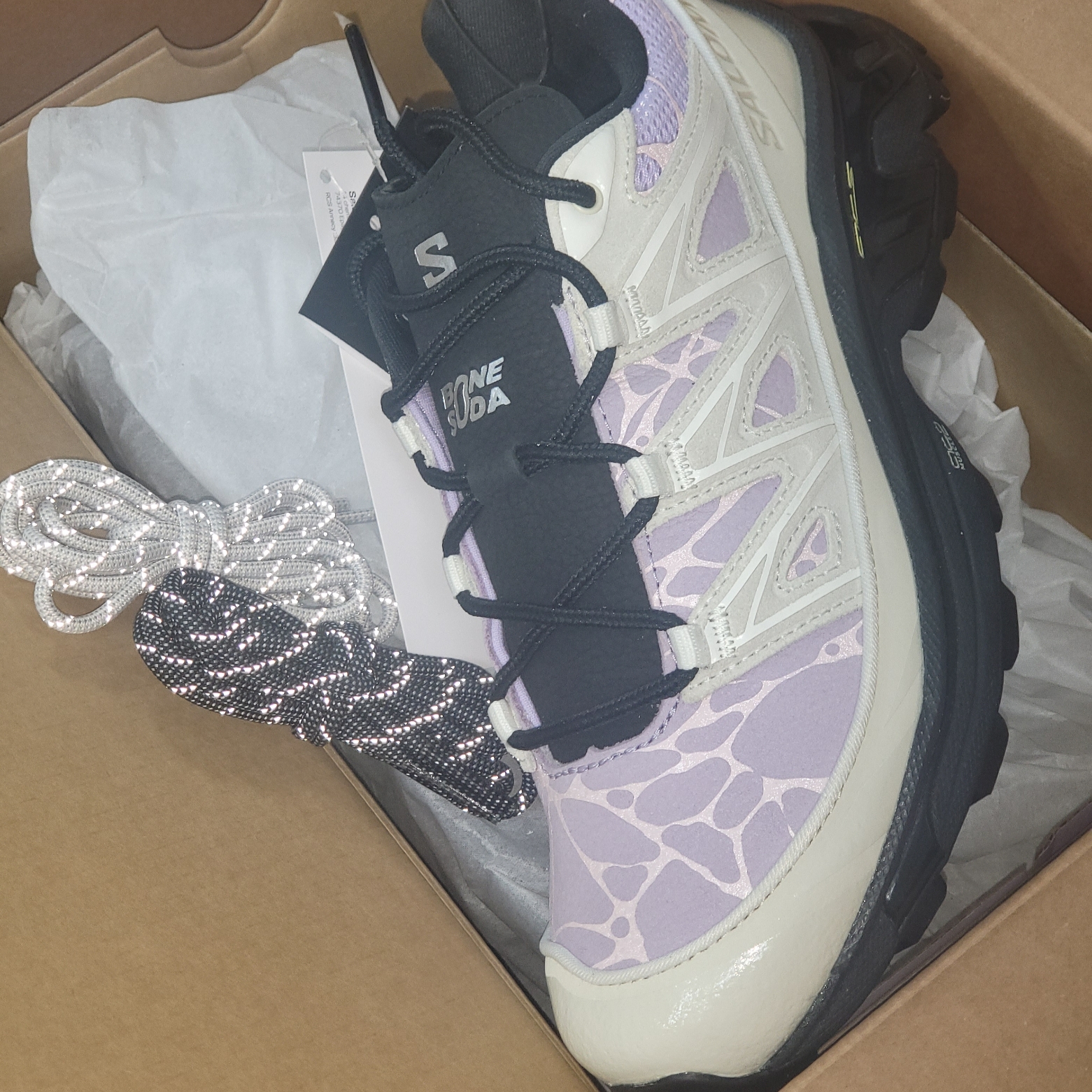Salomon x Bone Soda XT-6 Expanse LTR Vanilla Ice Black 착용 스타일 - 2