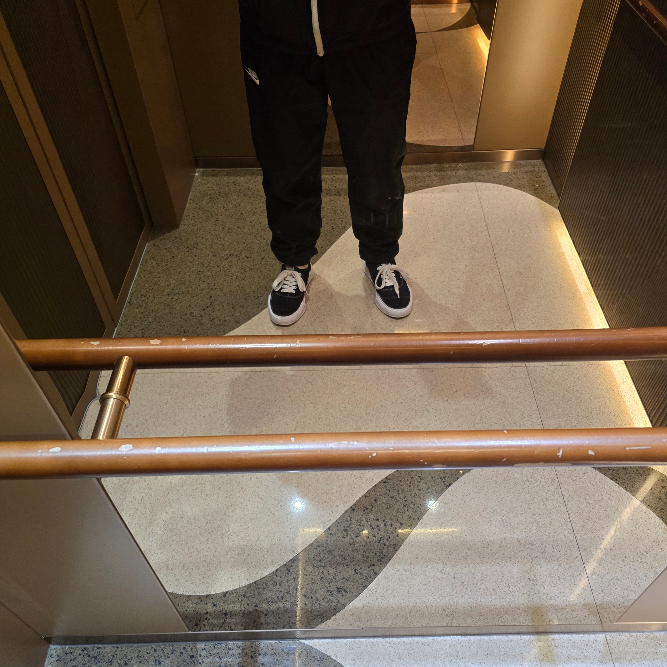 Maison Mihara Yasuhiro Baker OG Sole Canvas Low Cut Sneakers Black, Nike NSW Club Lined Woven Track Suit Black White - US/EU 착용 스타일